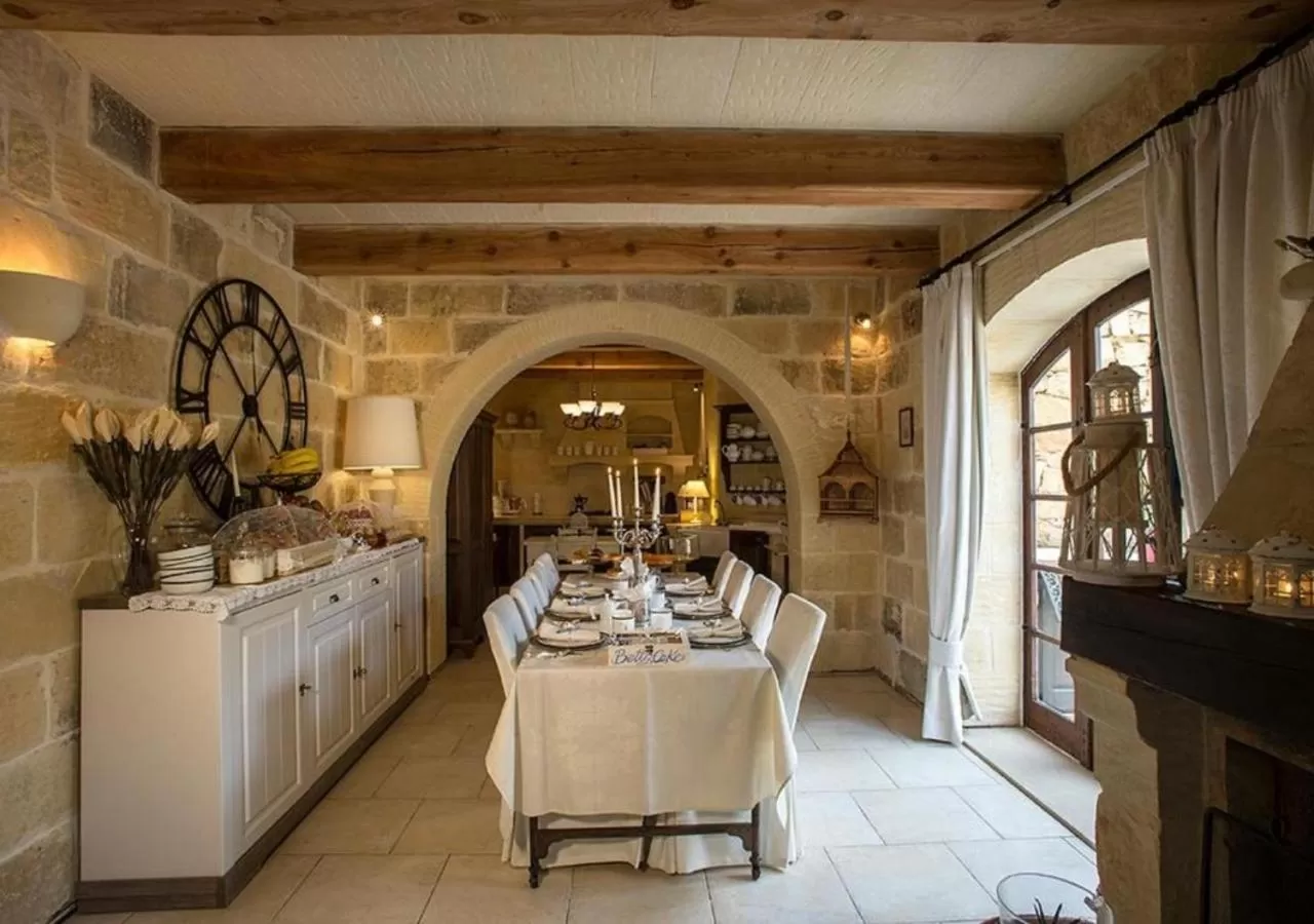 Breakfast, Restaurant/Places to Eat in Betty Cake B&B