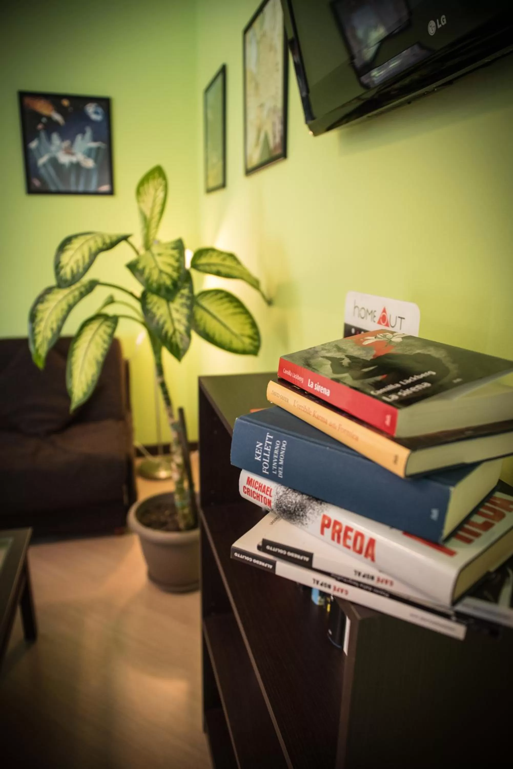 Library, Lobby/Reception in Corvetto Residence Porto Di Mare