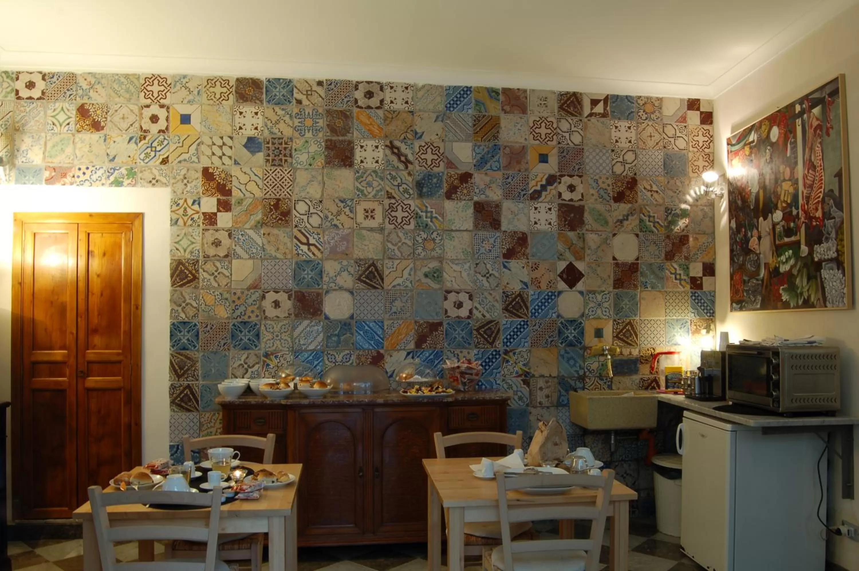 Restaurant/places to eat in Federico Secondo B&B