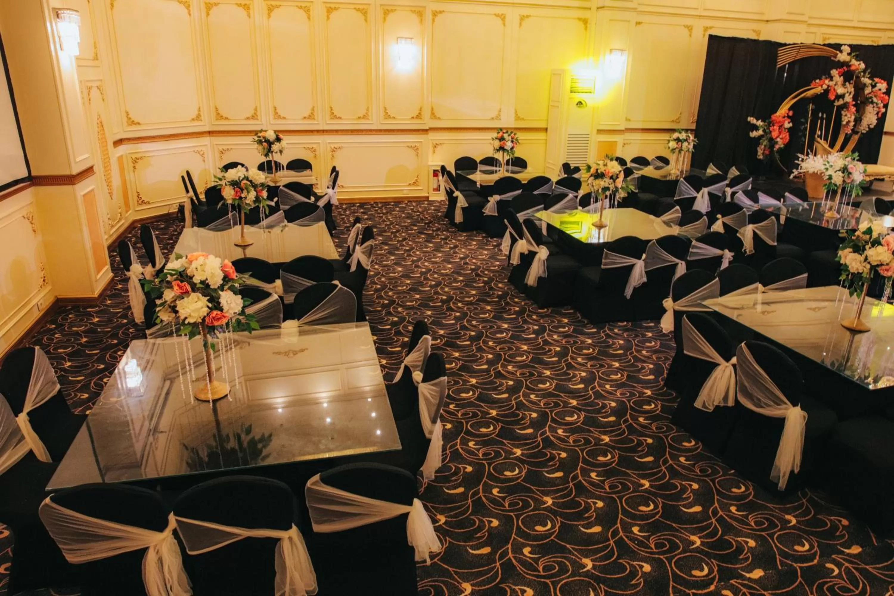 Nightclub / DJ in Aracan Portsaid