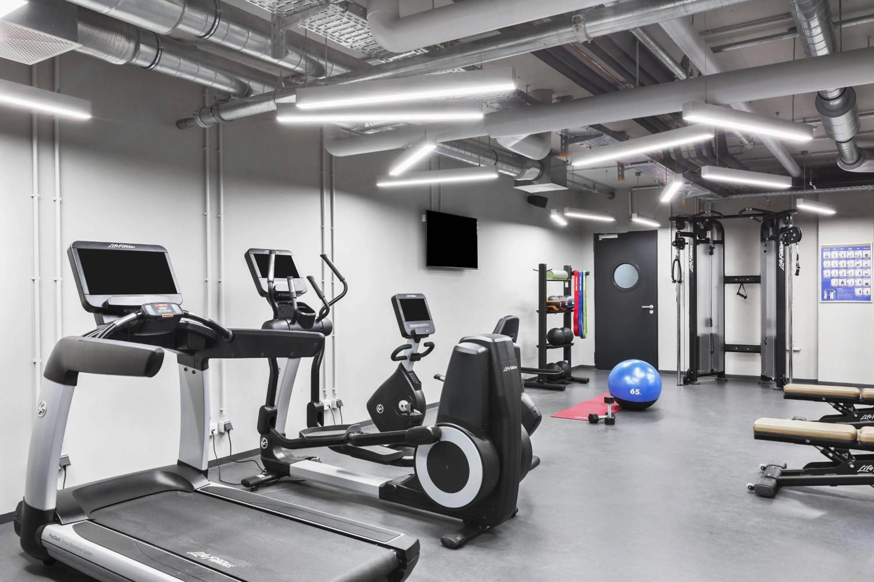 Fitness centre/facilities in Residence Inn by Marriott Munich Ostbahnhof