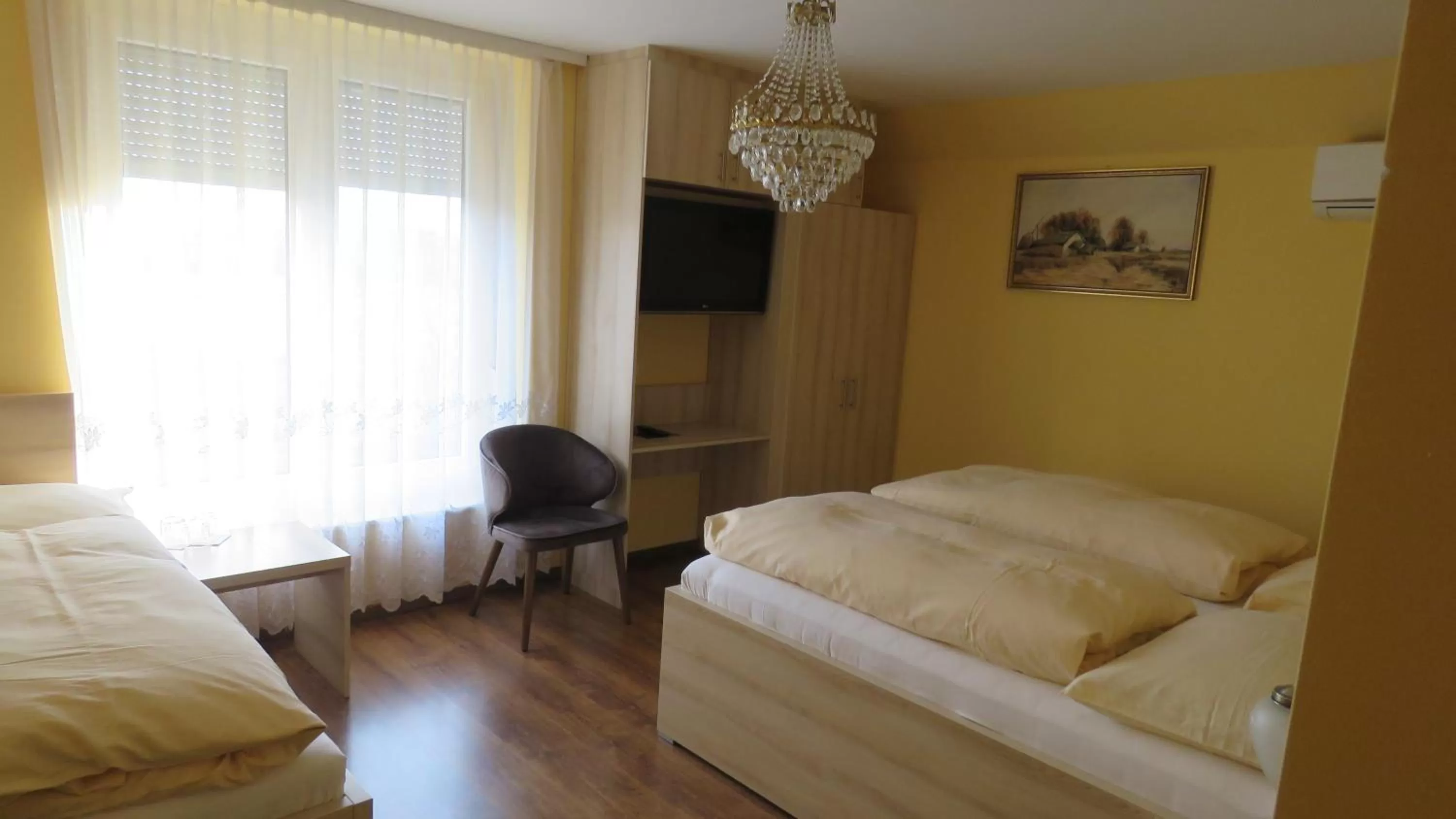 Photo of the whole room, Bed in Hotel Panorama