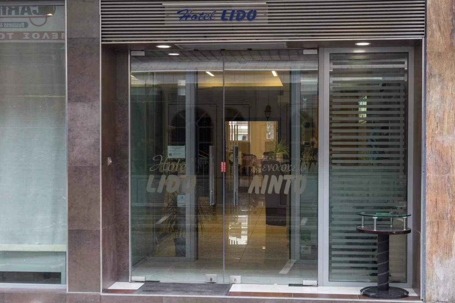 Facade/entrance in Lido Hotel