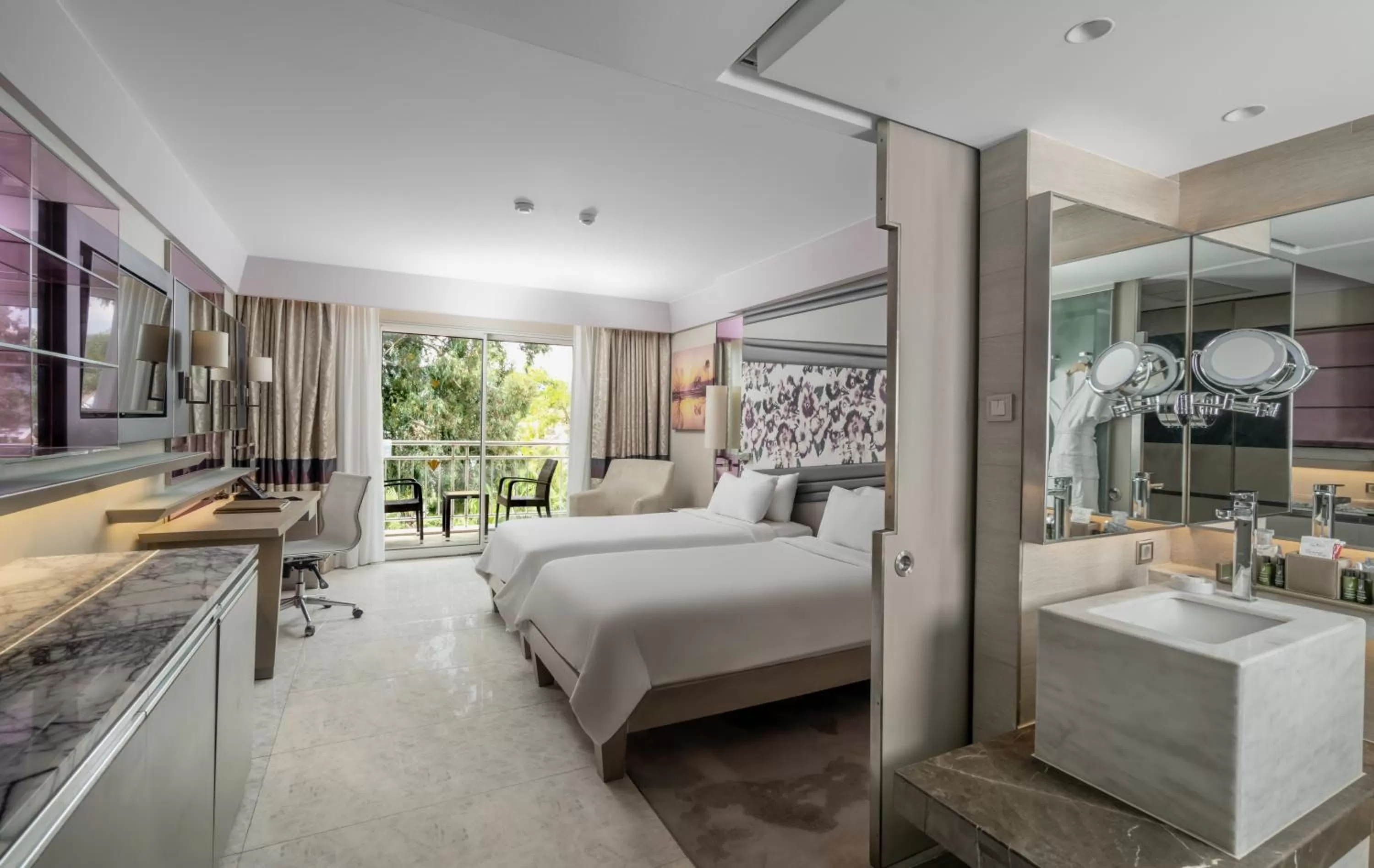 Deluxe Double Room with Sea View in Rixos Premium Tekirova - The Land of Legends Access