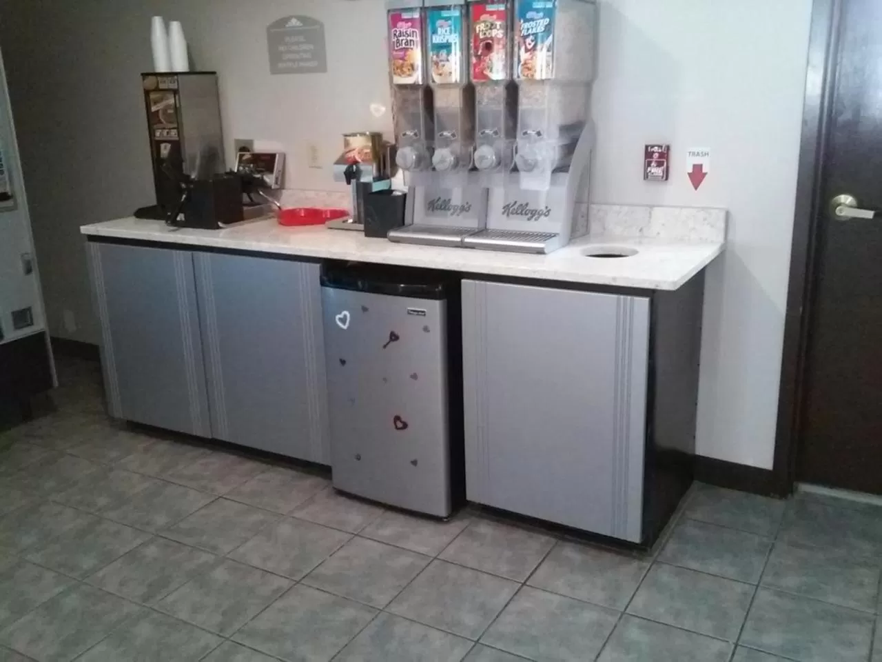 Food and drinks in Microtel Inn and Suites Manistee