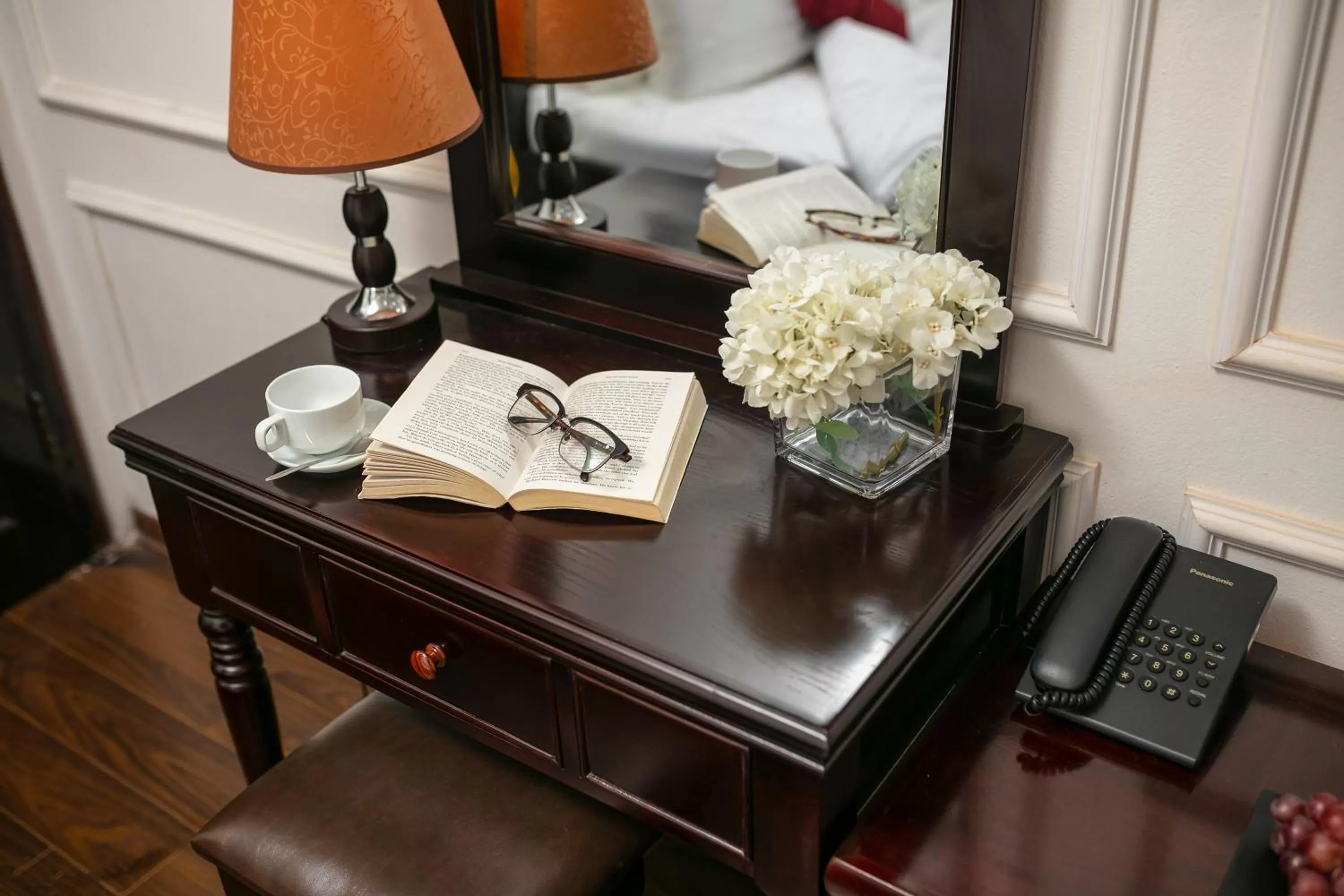 hair dresser in Silk Castle Hotel & Spa - Hanoi Old quarter