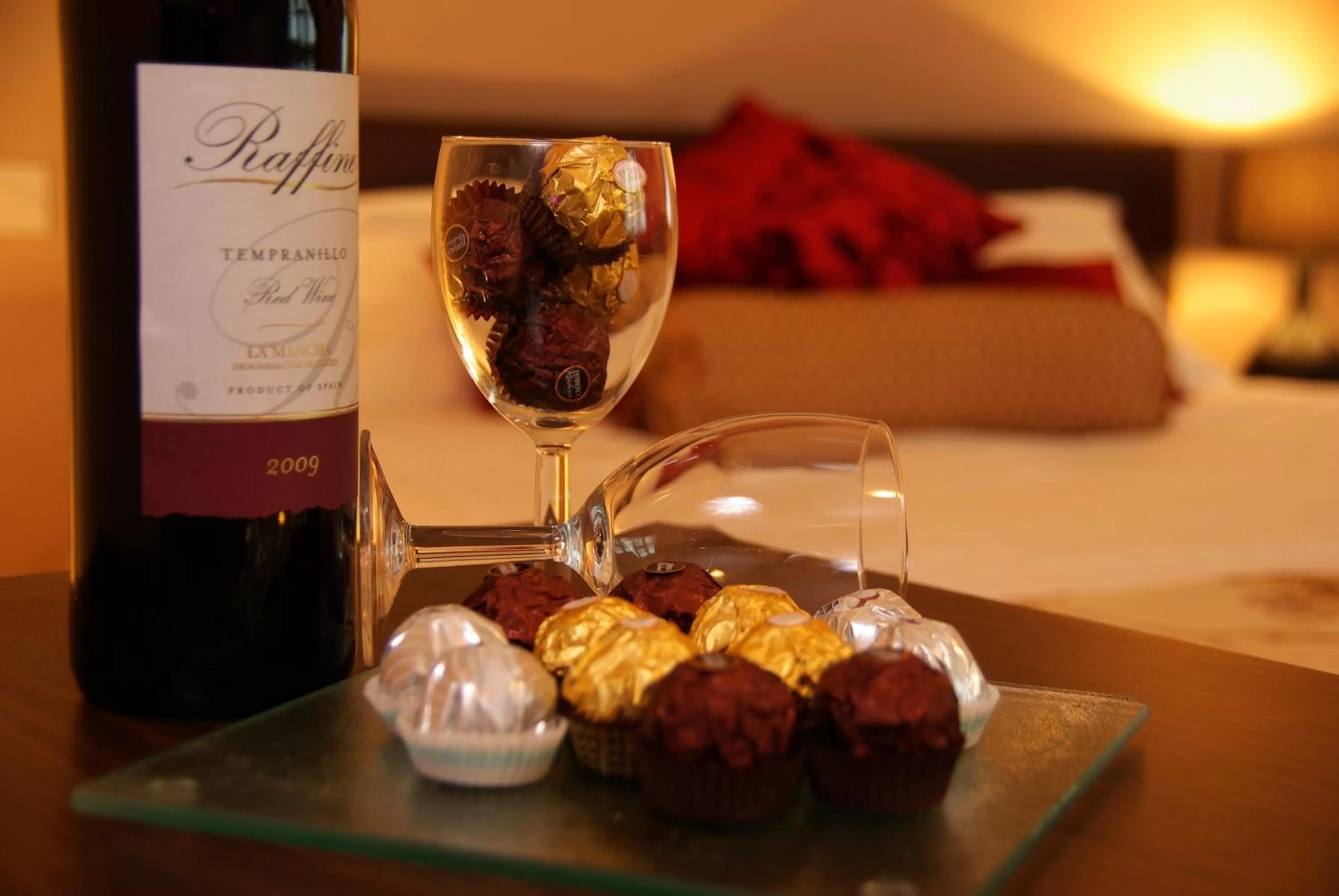 Drinks, Bed in Beaufort Park Hotel