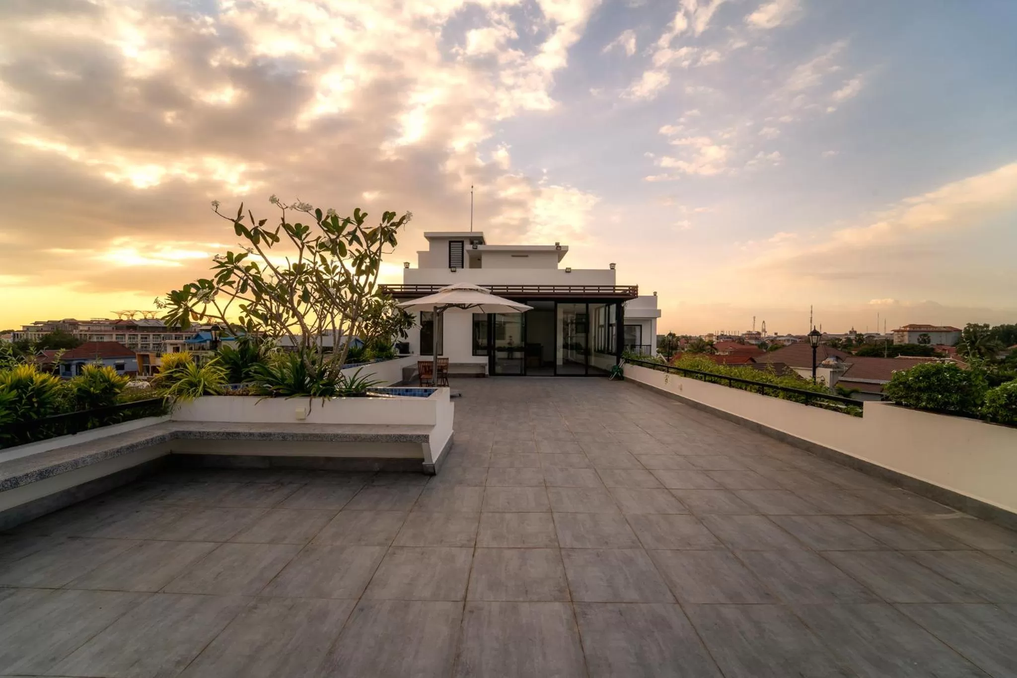 Property building, Sunrise/Sunset in Angkor H Villa