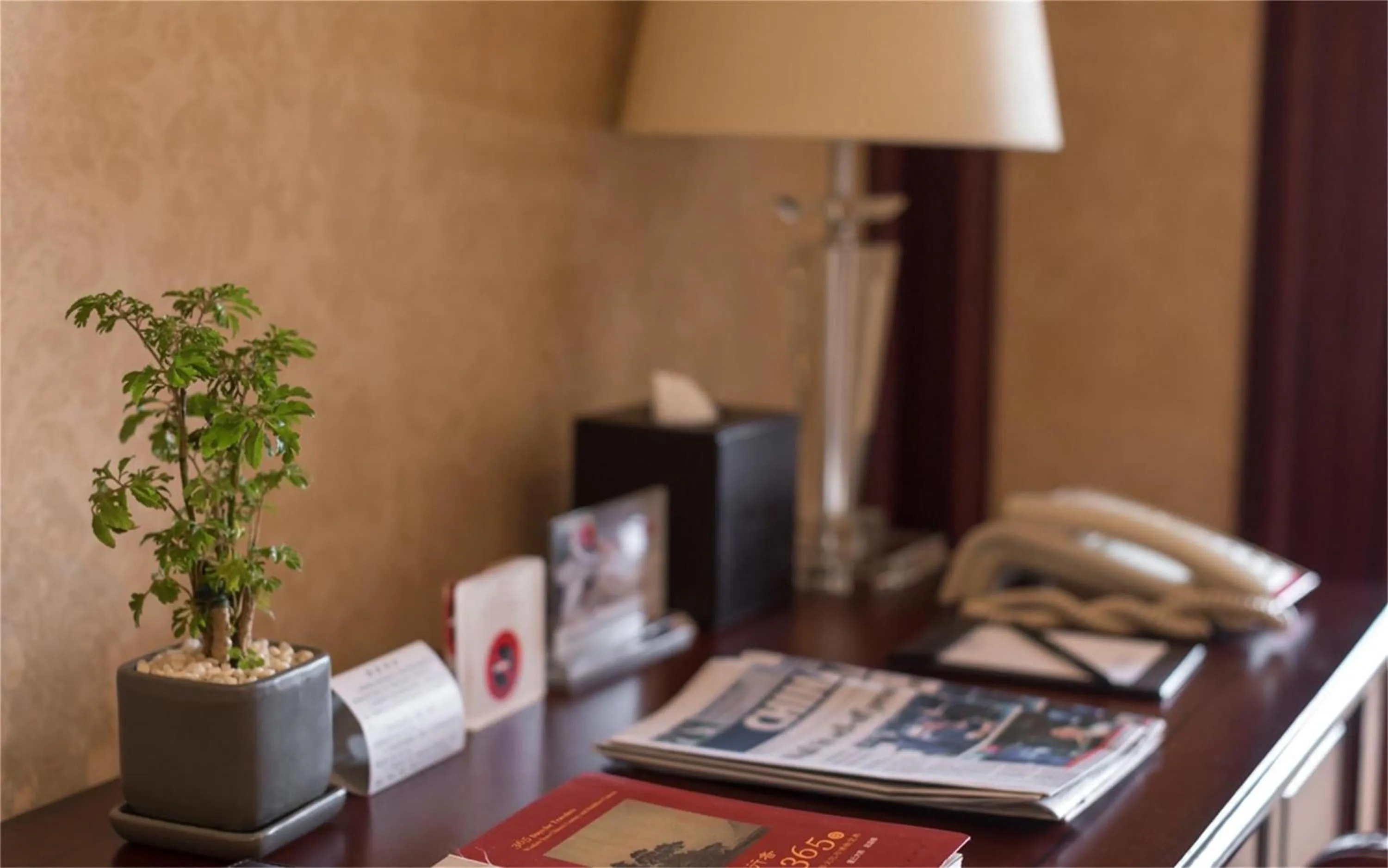 Photo of the whole room, Bed in Wyndham Shanghai Hongqiao-Near NECC