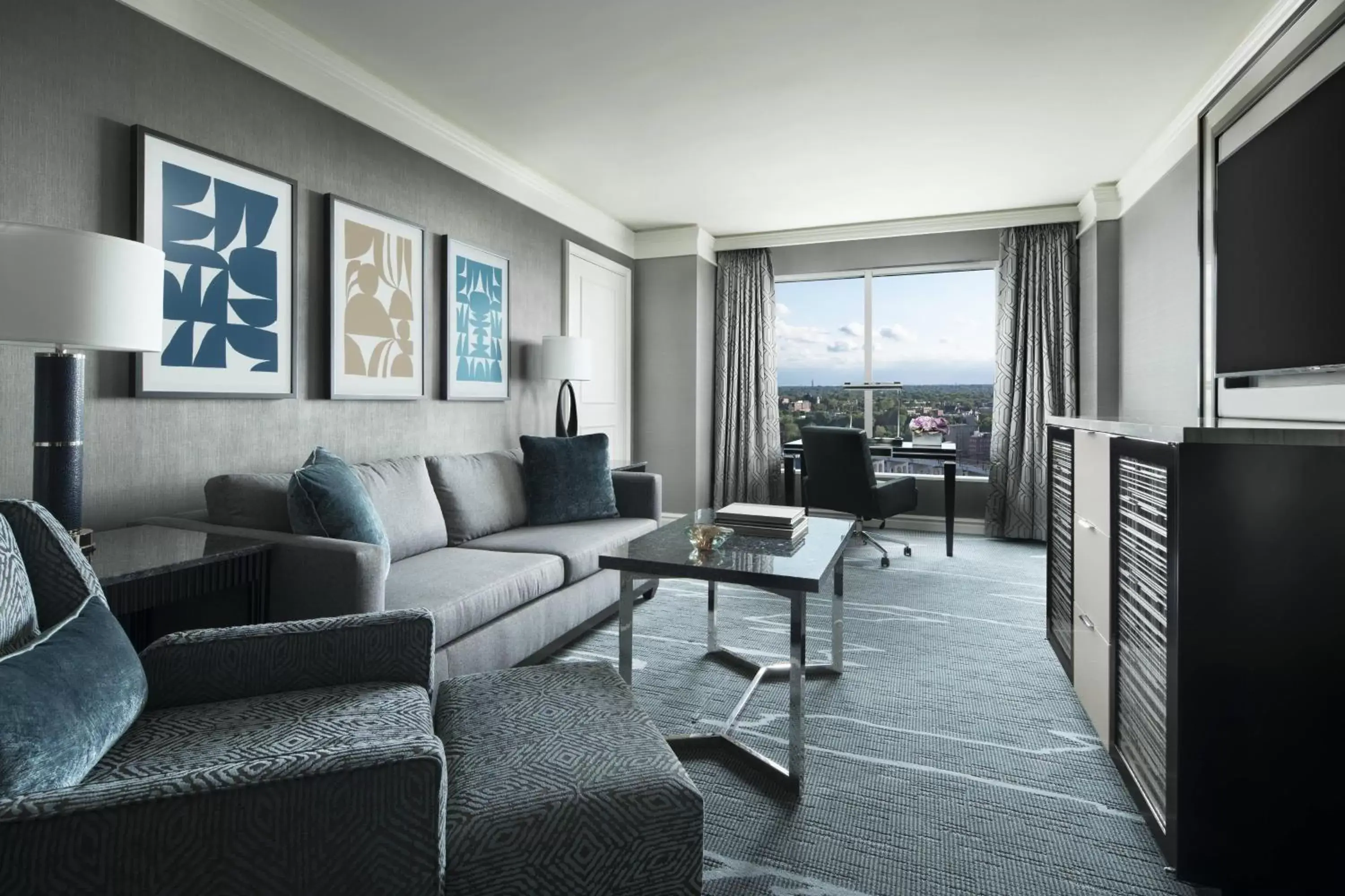 One-Bedroom Junior King Suite with Sofa Bed and Lake View in The Ritz-Carlton, Cleveland One-Bedroom Junior King Suite with Sofa Bed and Lake View in The Ritz-Carlton, Cleveland