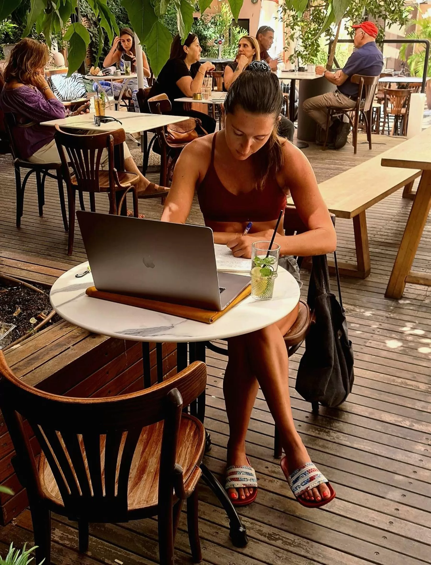 Restaurant/places to eat in Assemblage Boutique