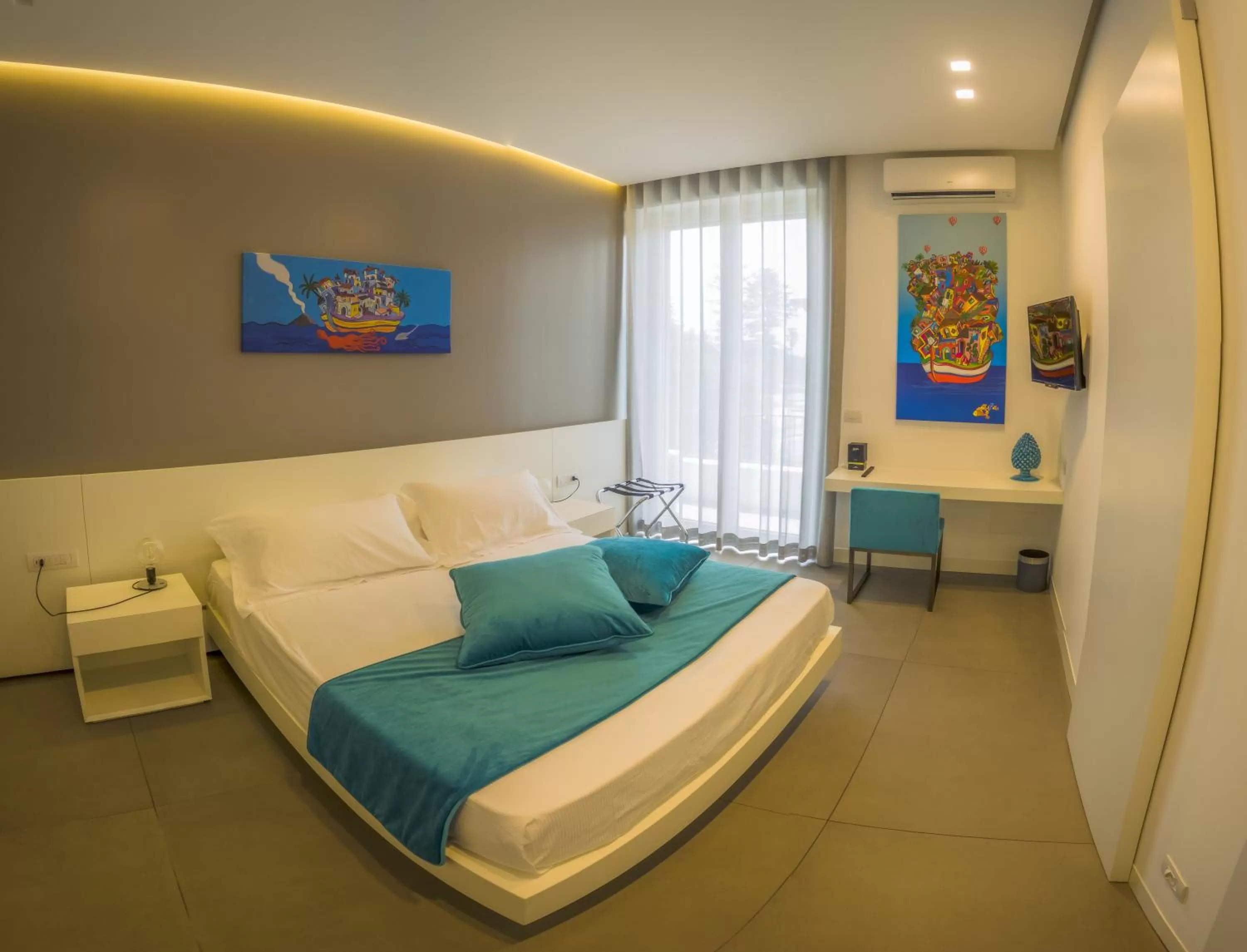 Photo of the whole room, Bed in FuoriSquadra