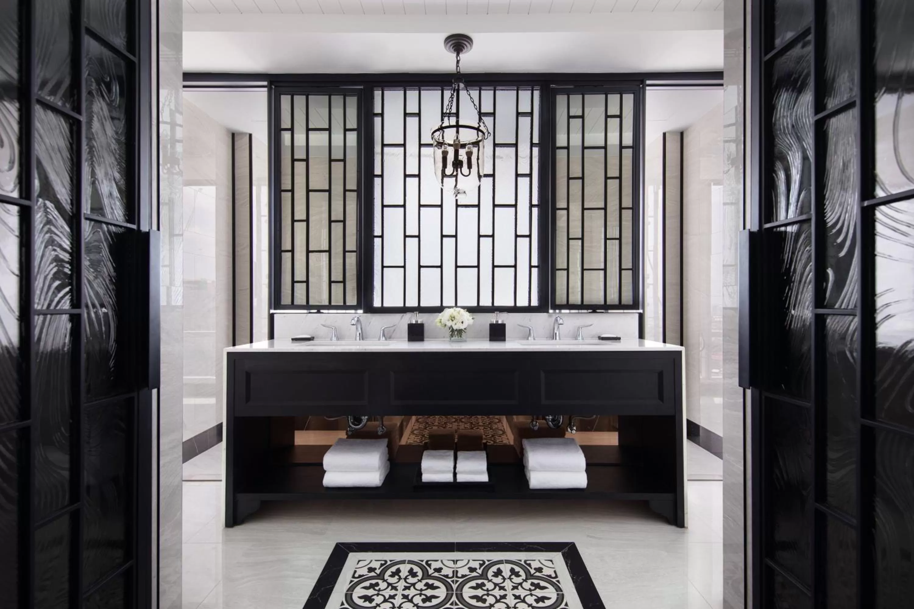 Bathroom in Bangkok Marriott Hotel The Surawongse