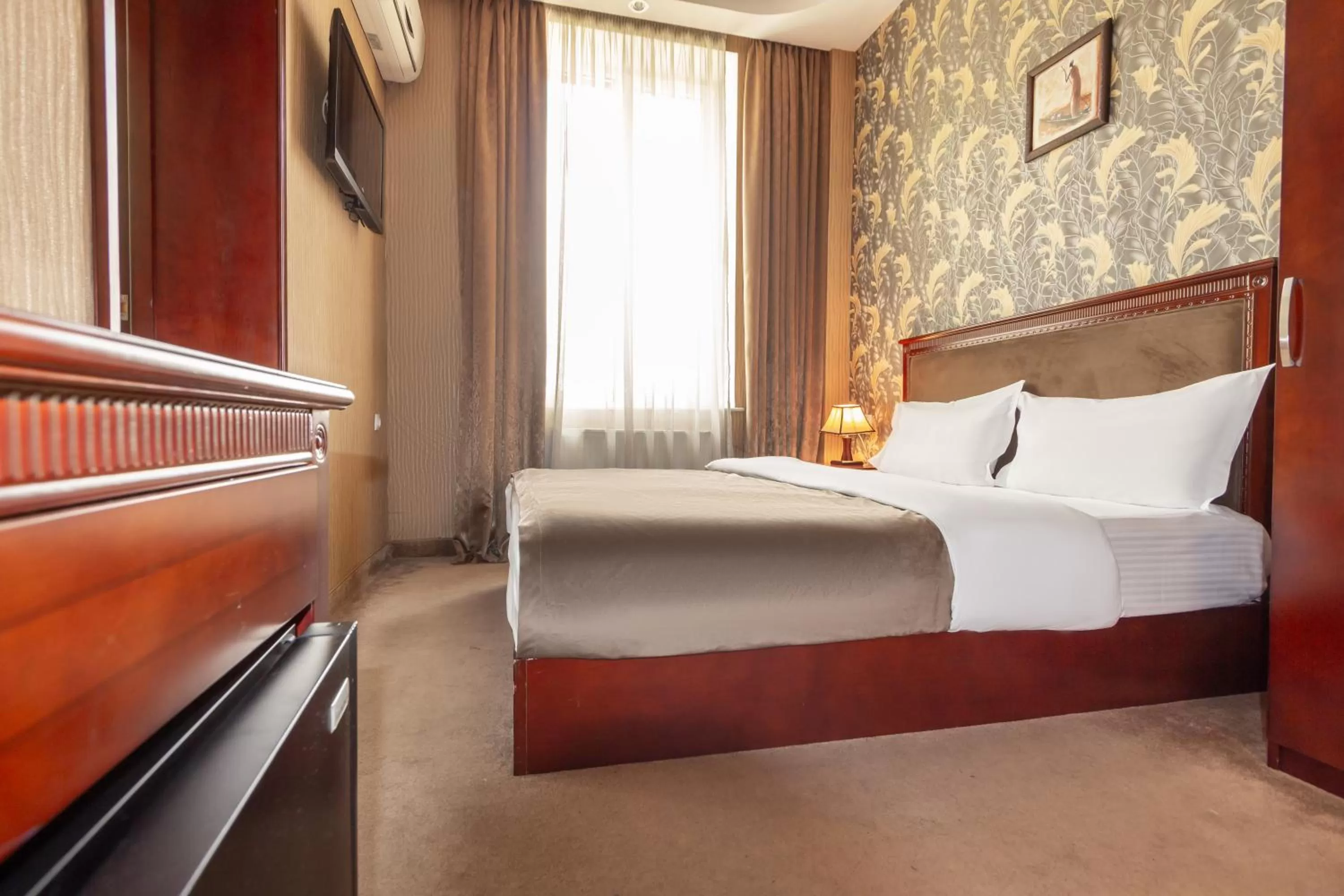 Bed in Margo Palace Hotel