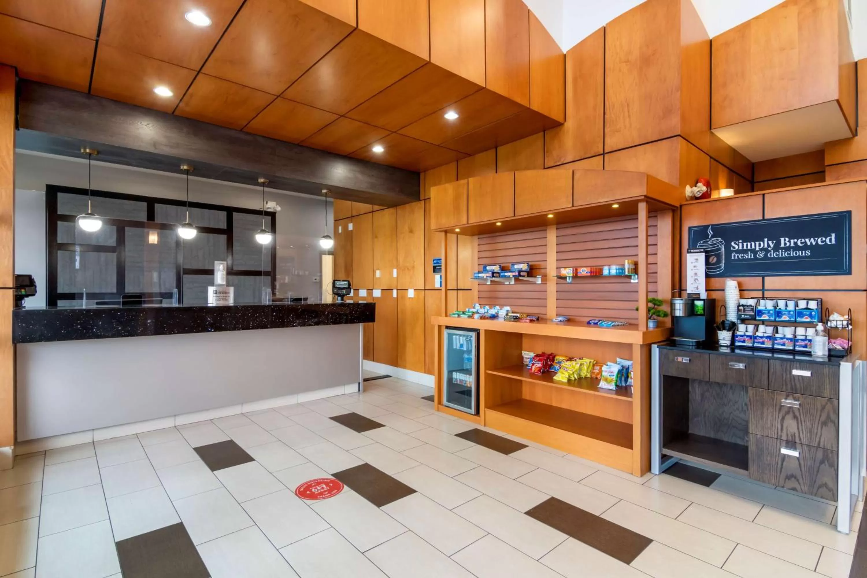 Lobby or reception in Best Western Premier Aberdeen Kamloops