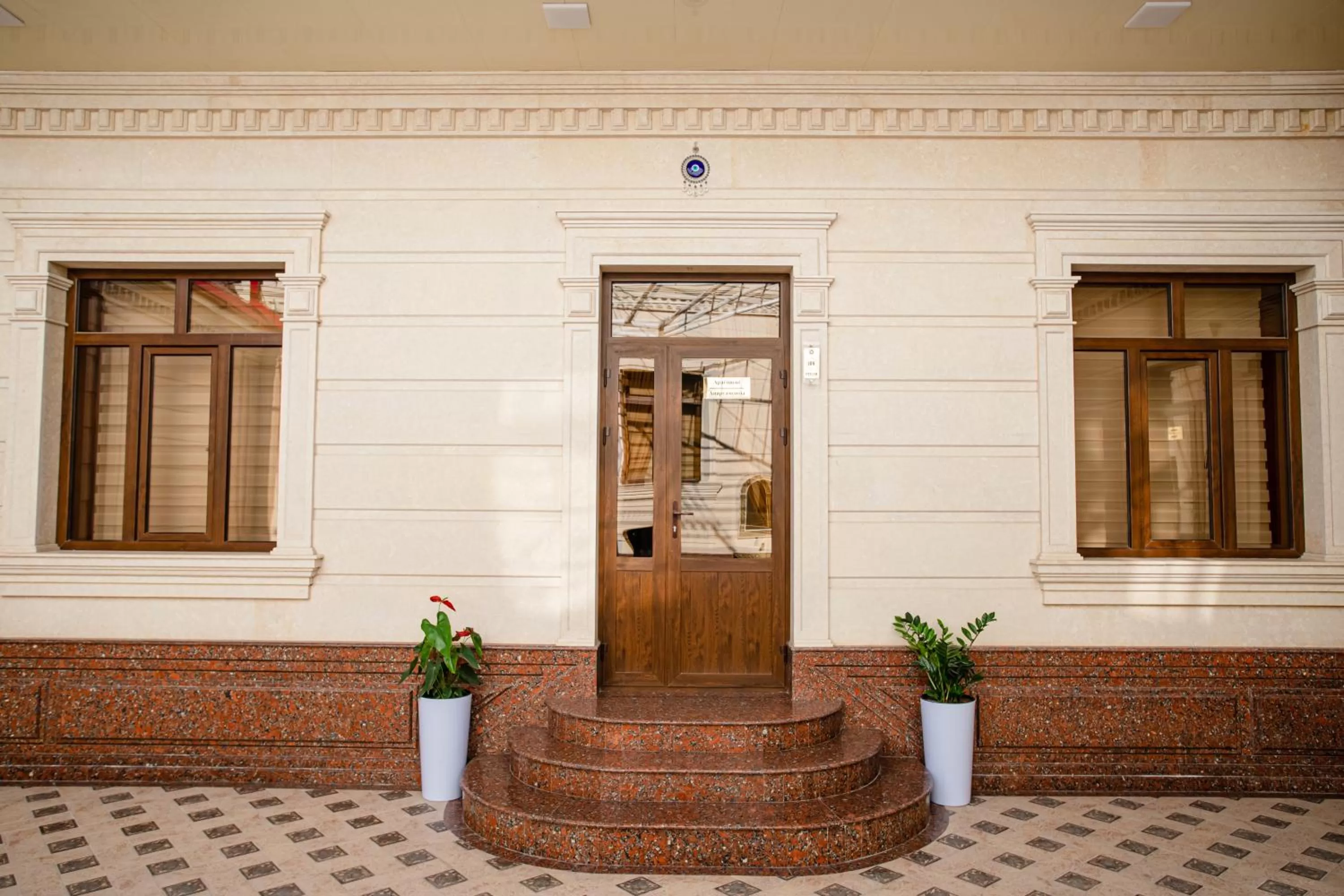 Inner courtyard view in HOTEL Diyor Gold
