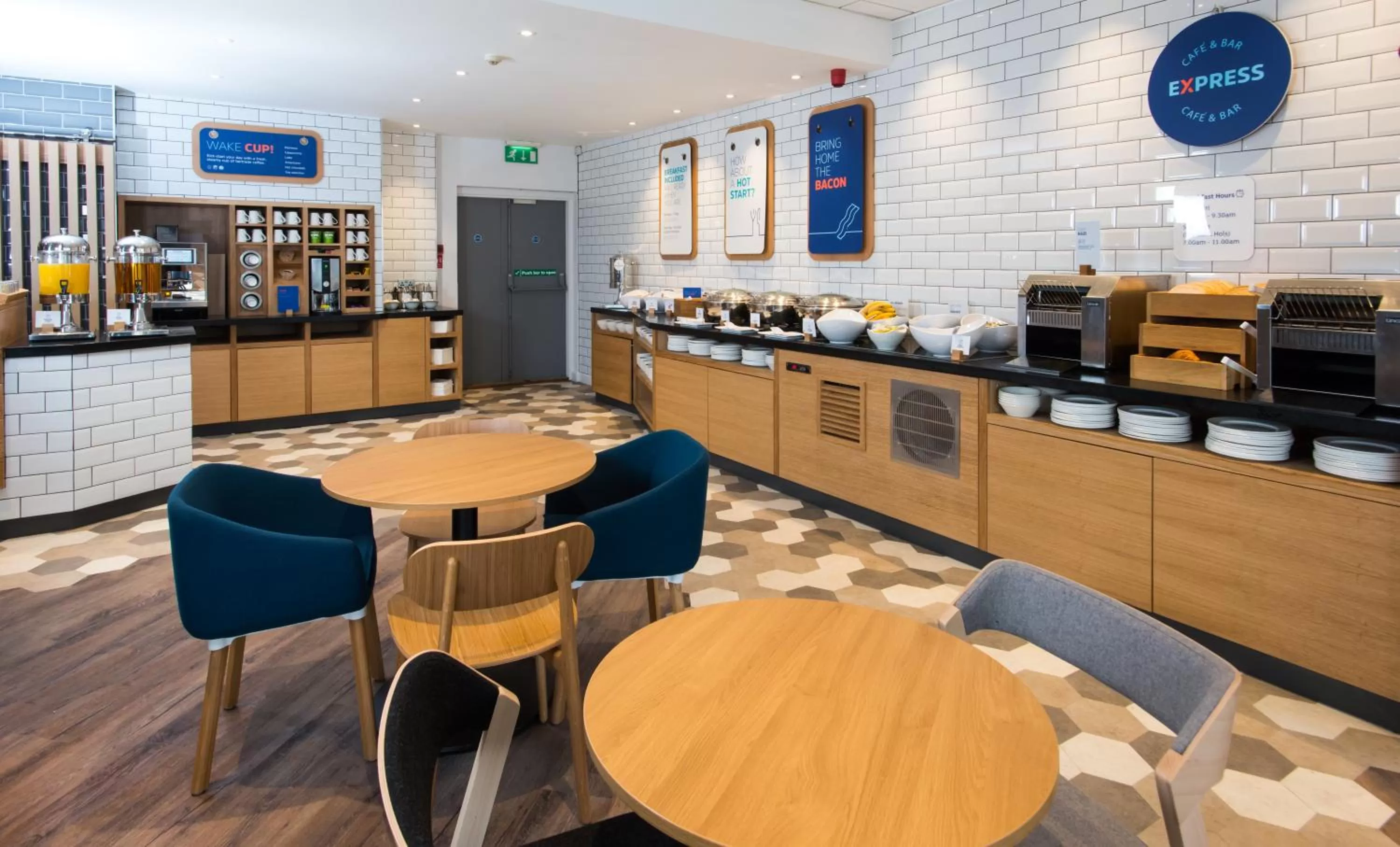 Breakfast in Holiday Inn Express Bristol City Centre by IHG