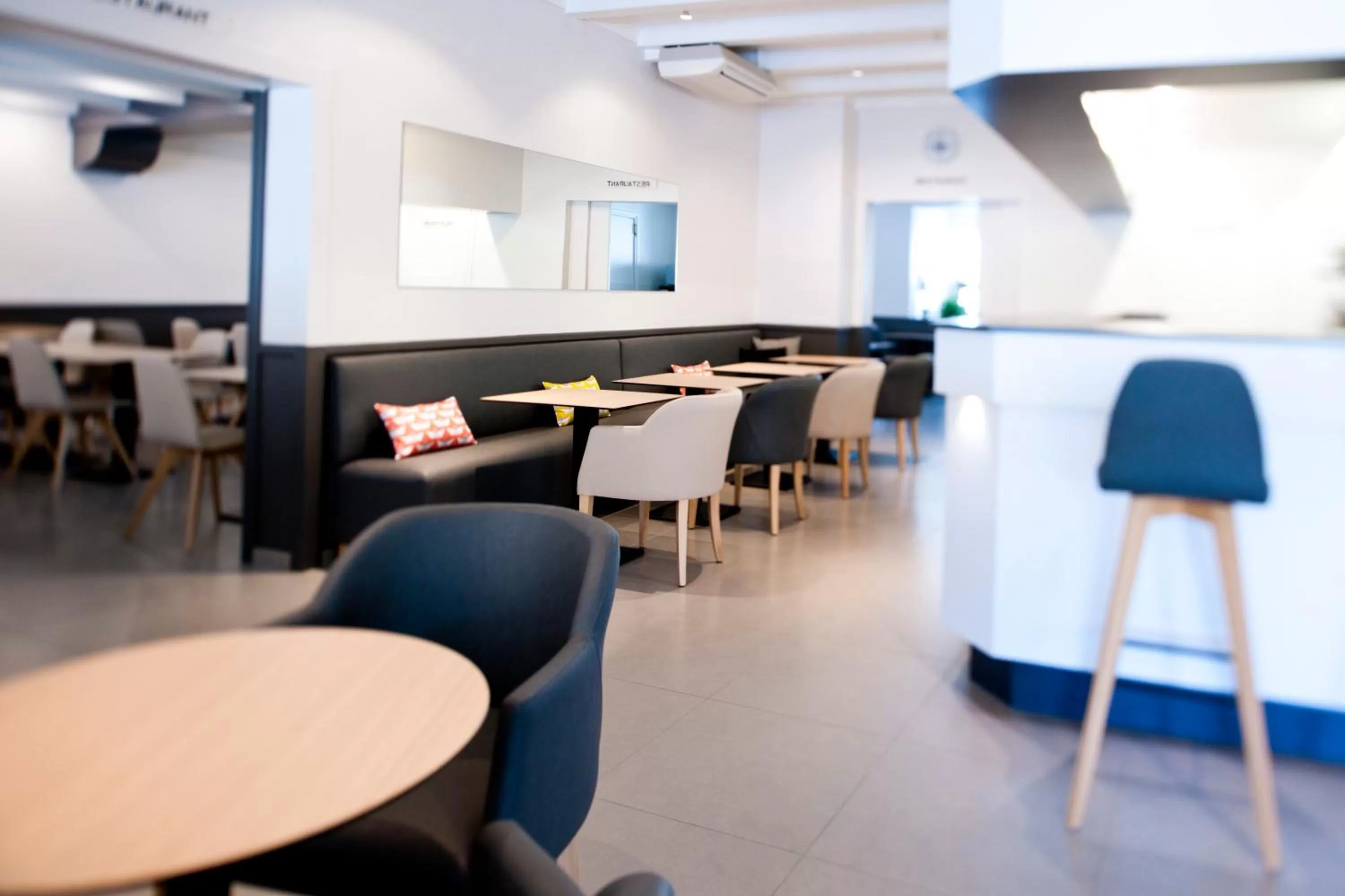 Lounge or bar in Hotel Les Dunes