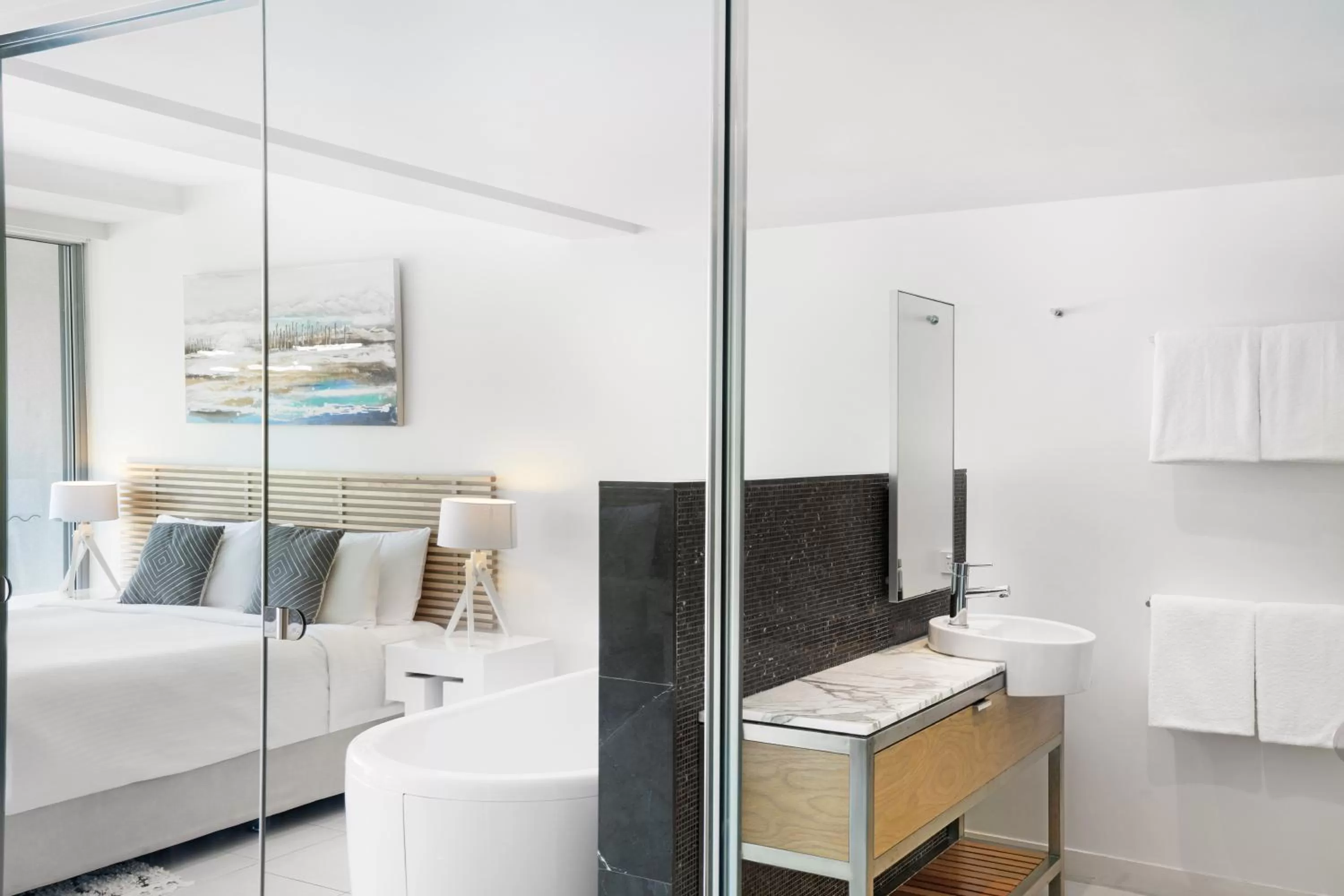 Bathroom, Bed in Peppers Blue on Blue