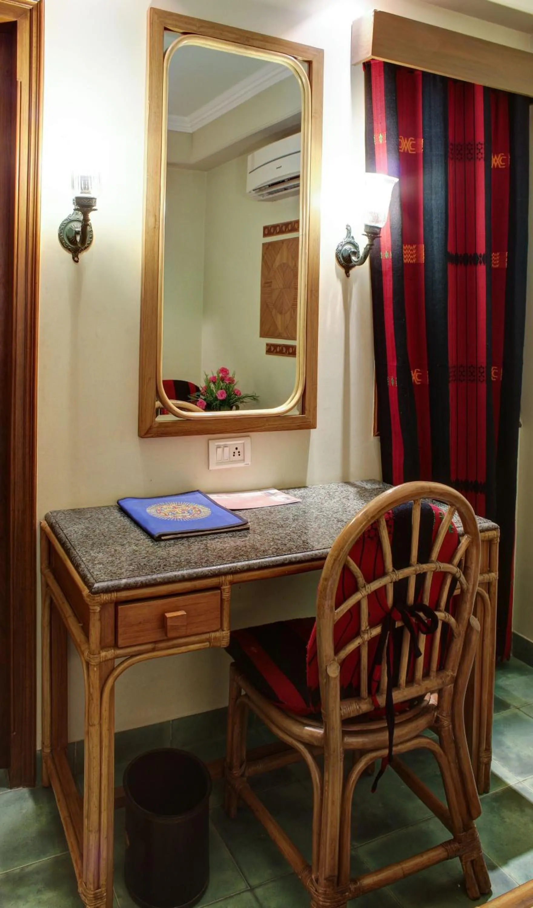  Heritage Luxury Upper Floor in Palace On Ganges - Heritage Hotel