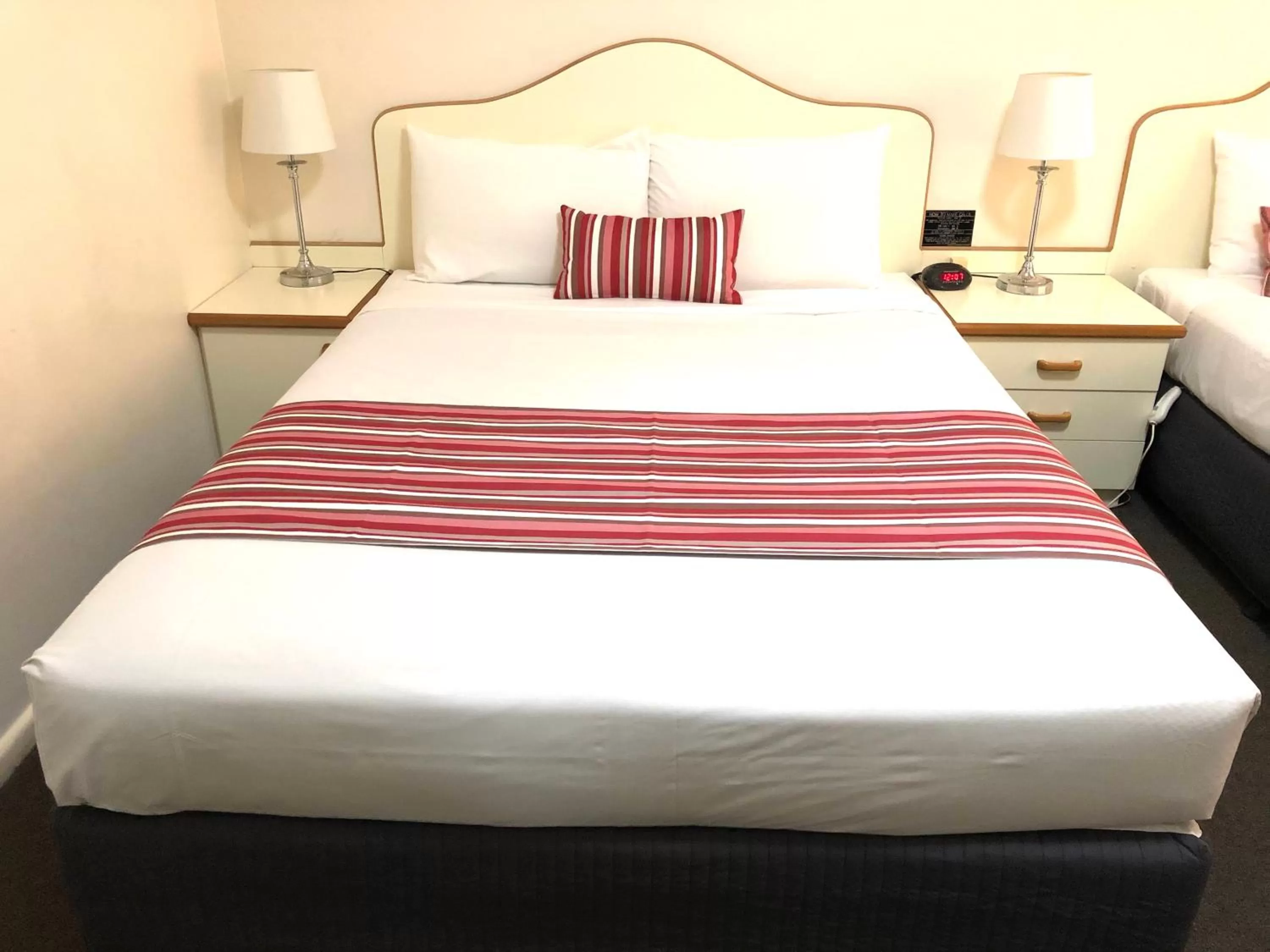 Bedroom, Bed in Golfview Motor Inn