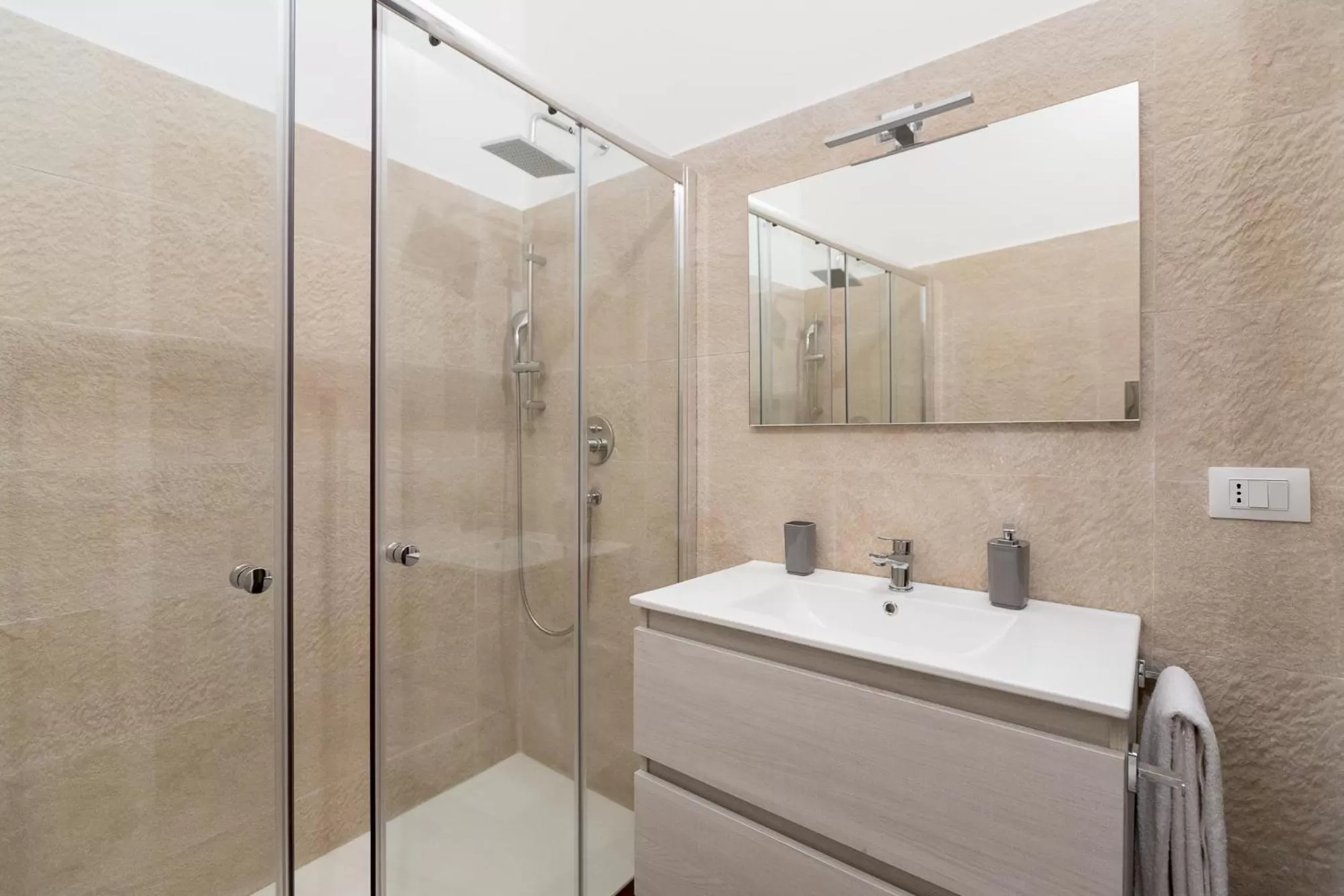 Shower in Ortigia Boutique Palace