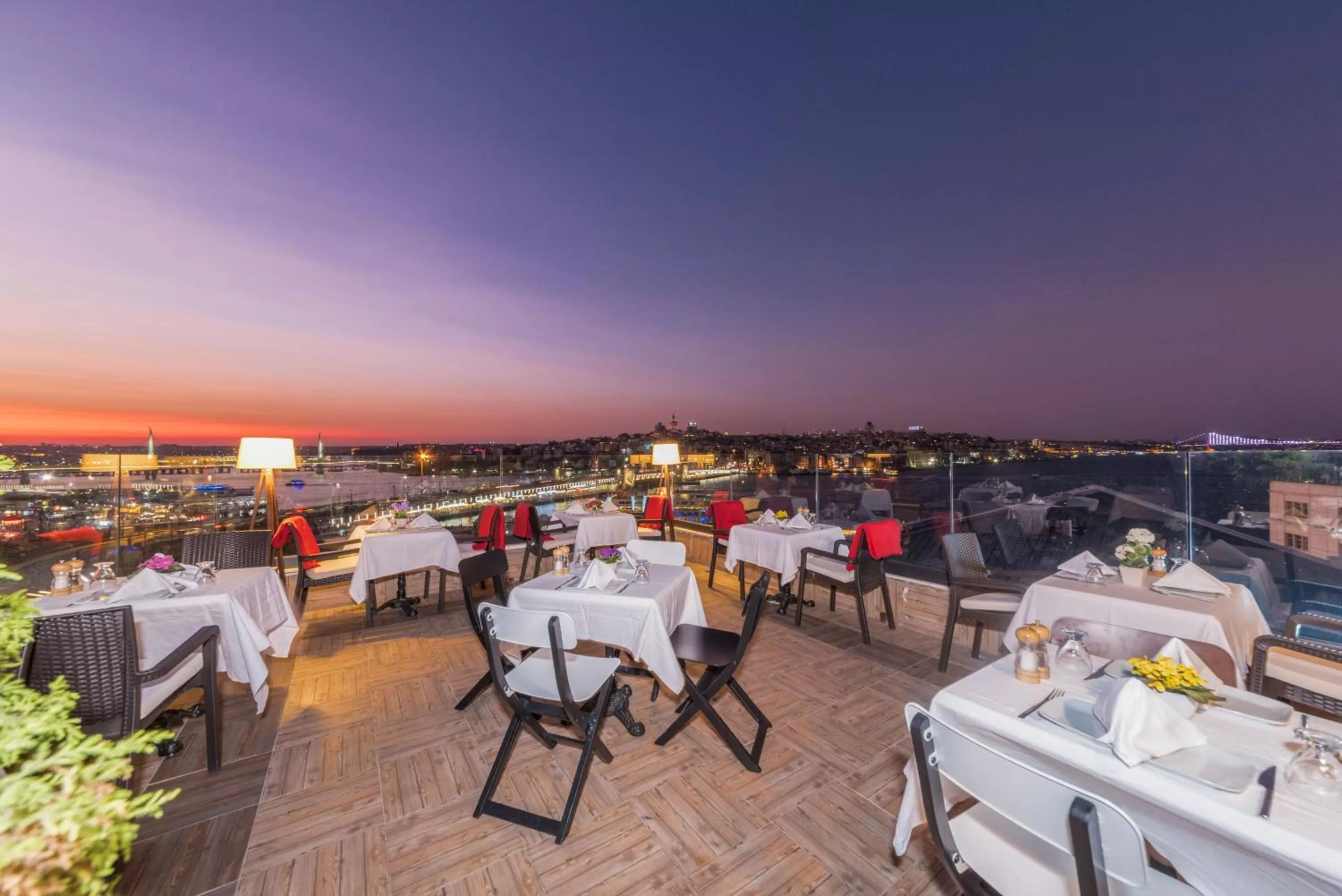 Balcony/Terrace in Alpek Hotel