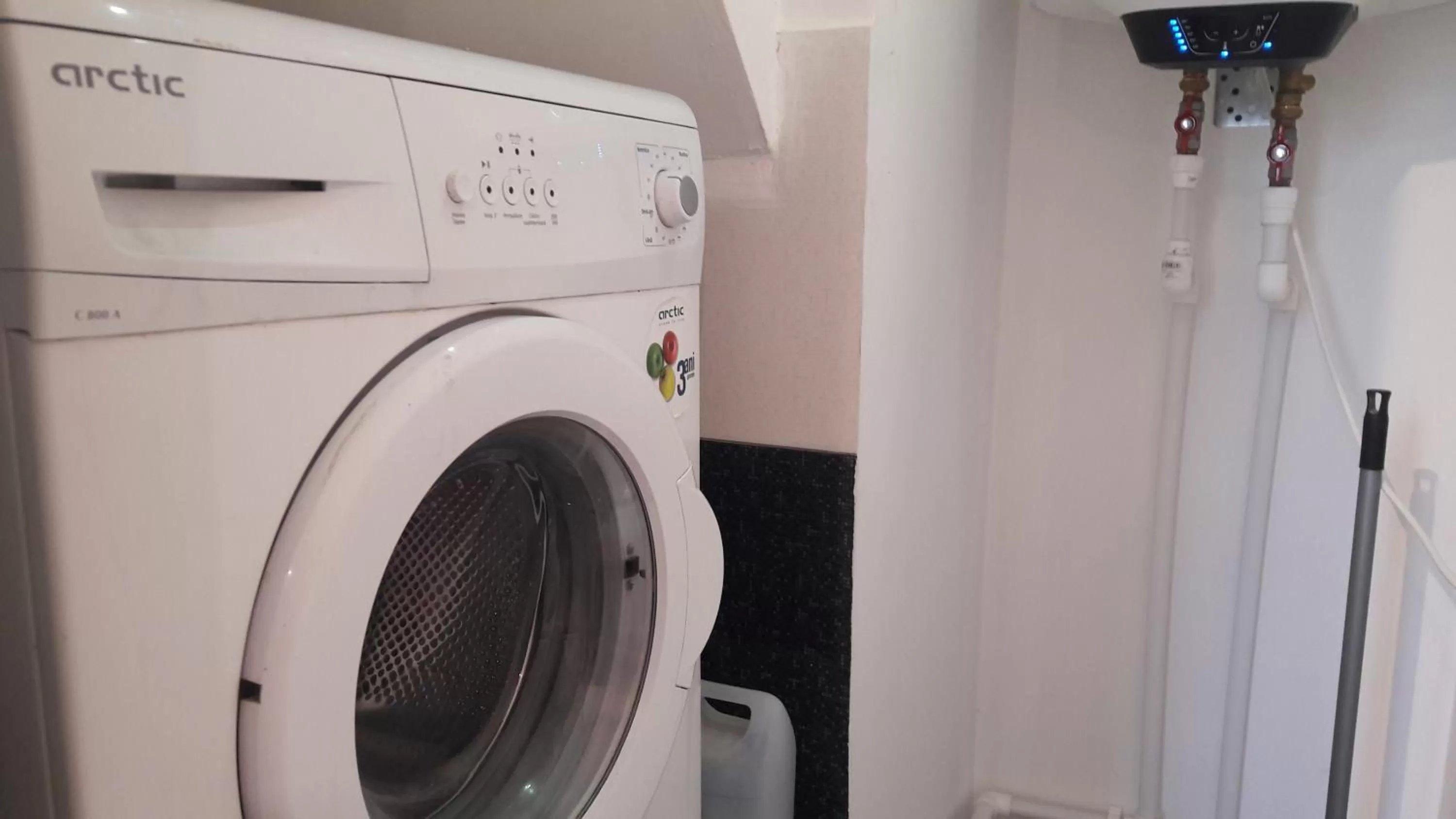 Bathroom in The Floor Piata Unirii