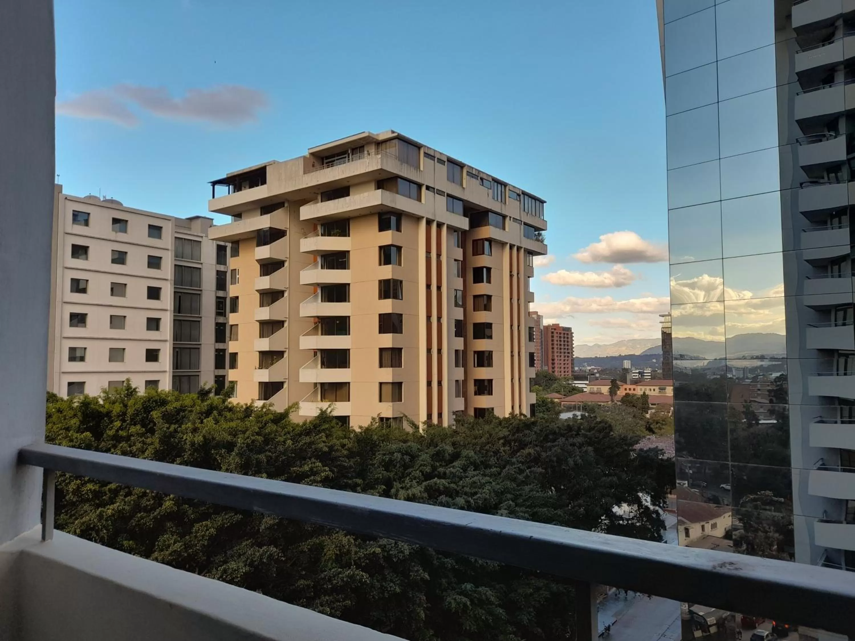 Photo of the whole room in Holiday Inn Guatemala by IHG