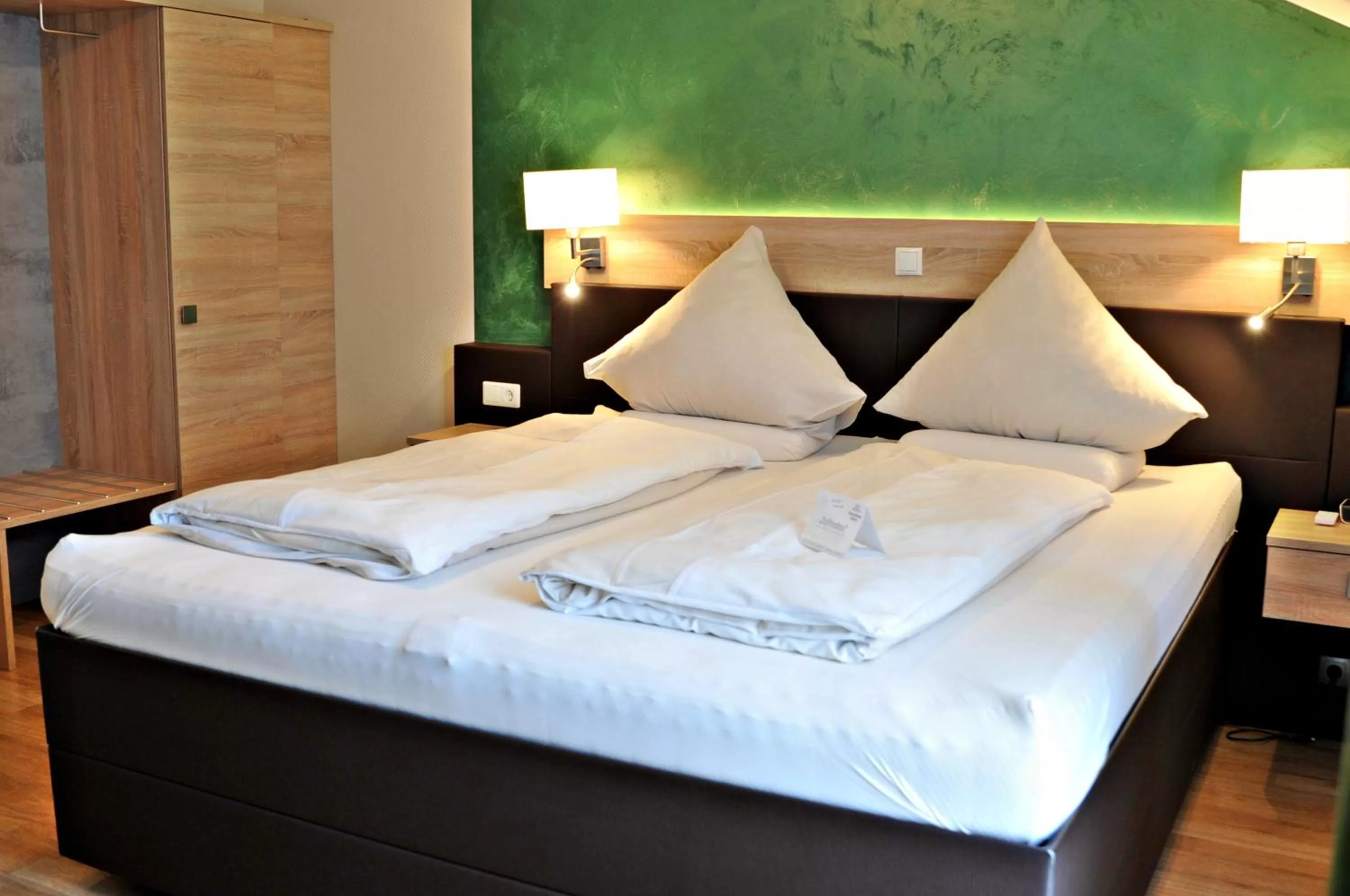 Bed in Hotel Restaurant Bürgerklause Tapken