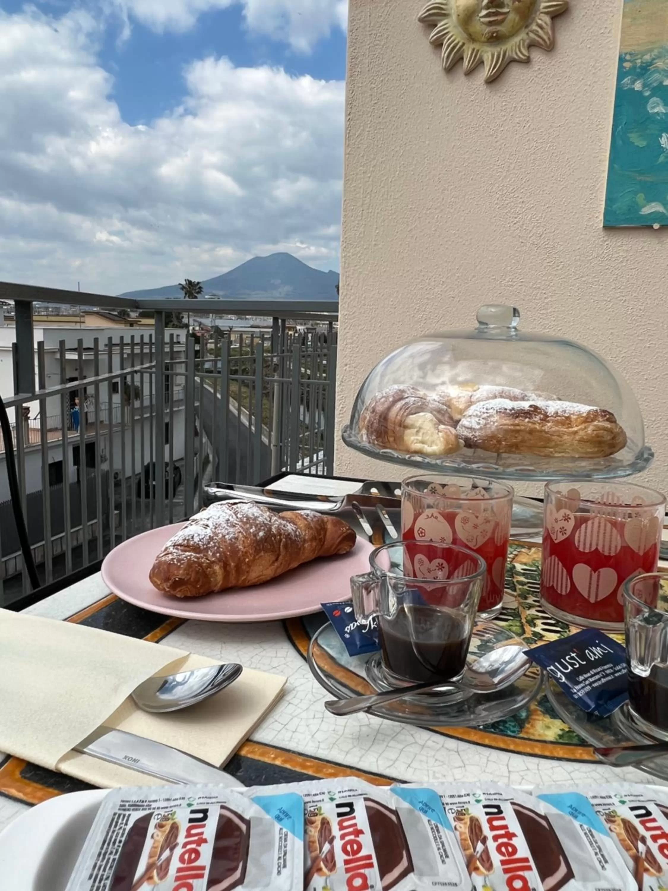 Breakfast in Il Tempio Di Giove Suite