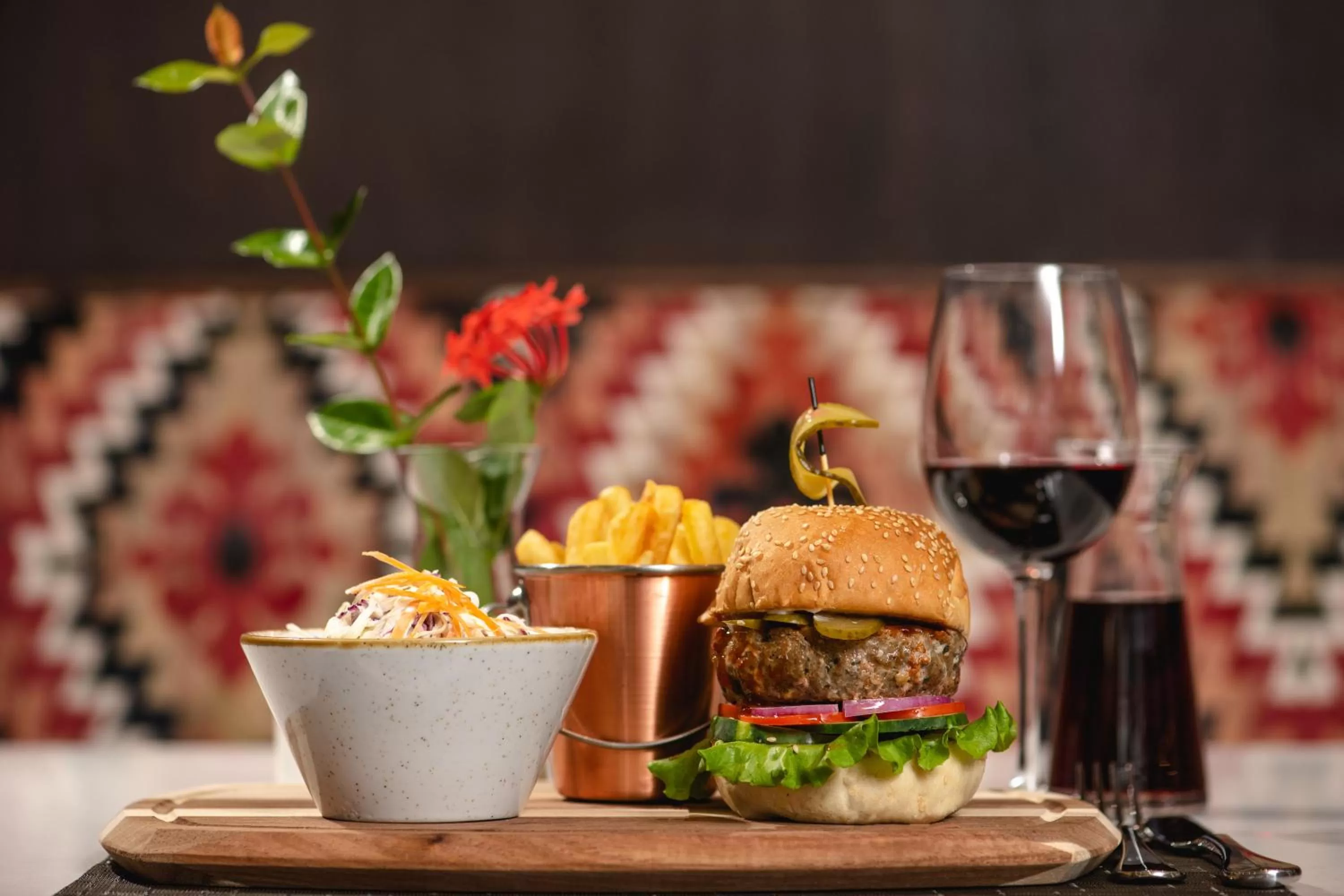 Restaurant/places to eat in Crowne Plaza - Dar Es Salaam by IHG