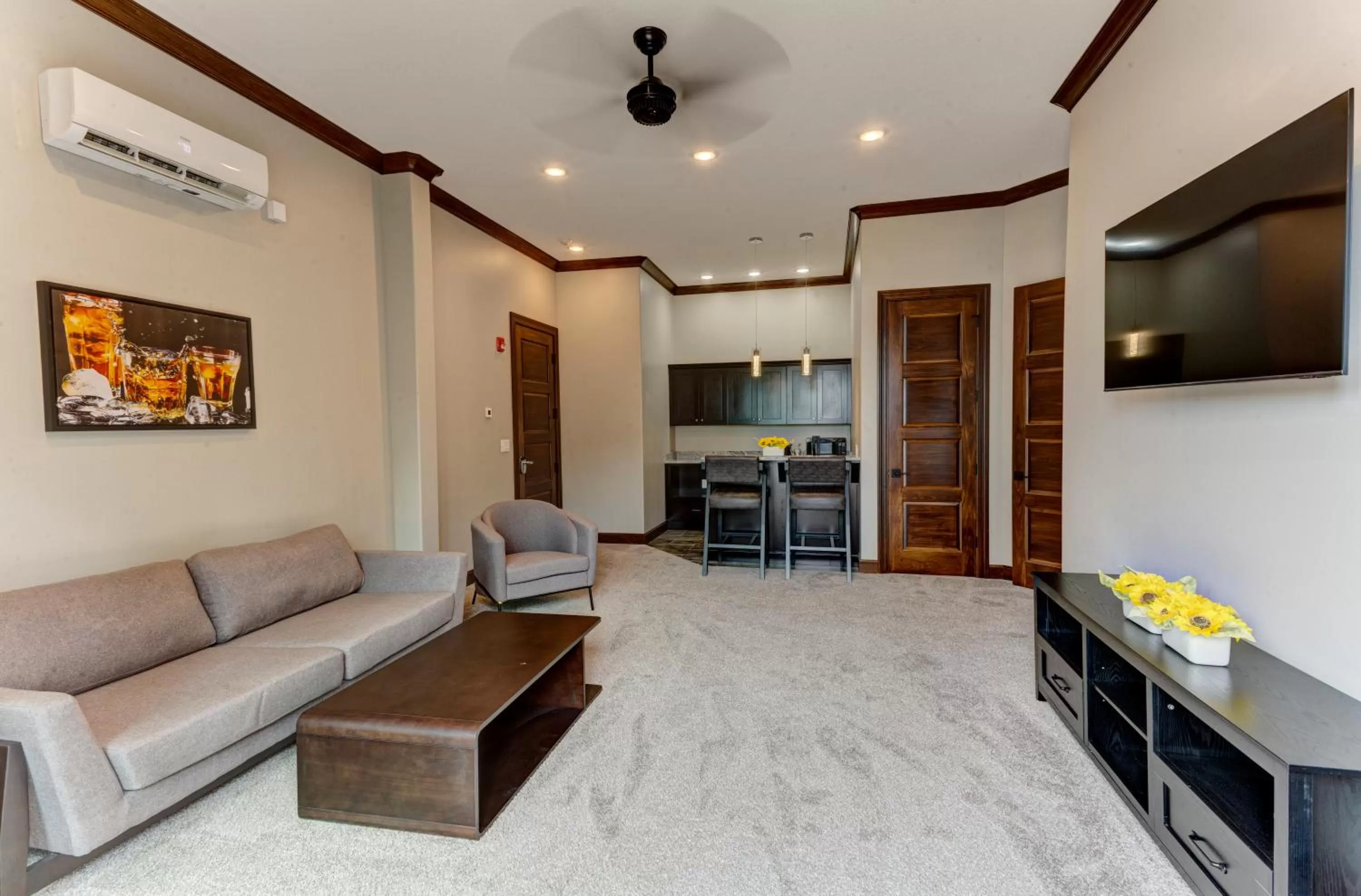 Living room in The Resort at Lake of the Ozarks