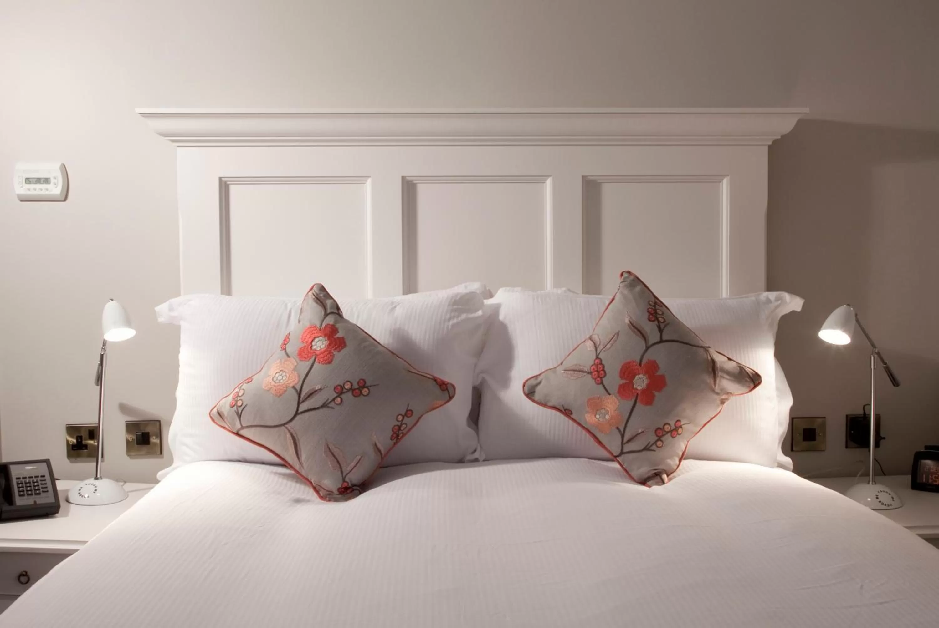 Bed in Vanbrugh House Hotel