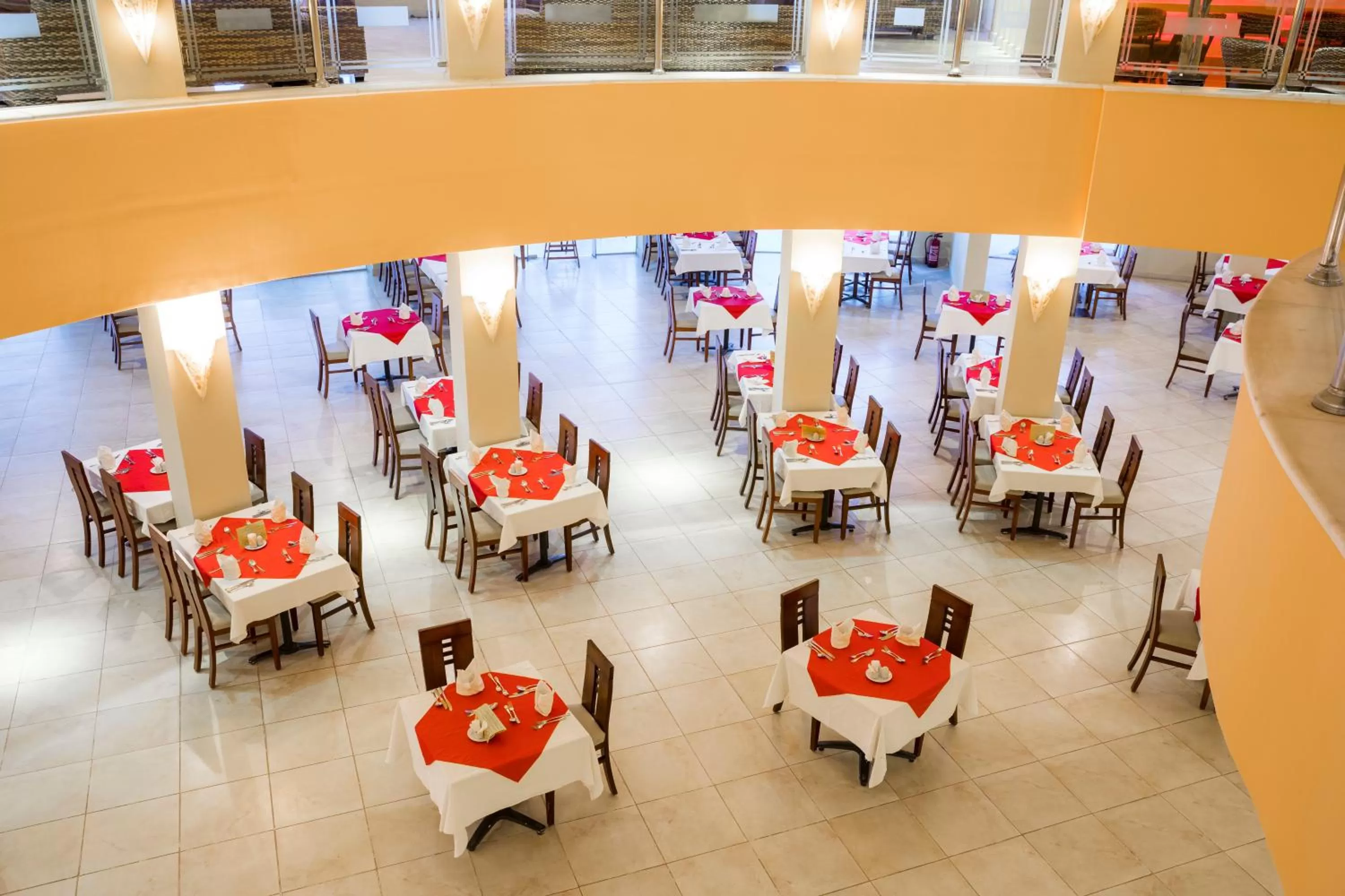 Restaurant/places to eat in Coral Sun Beach