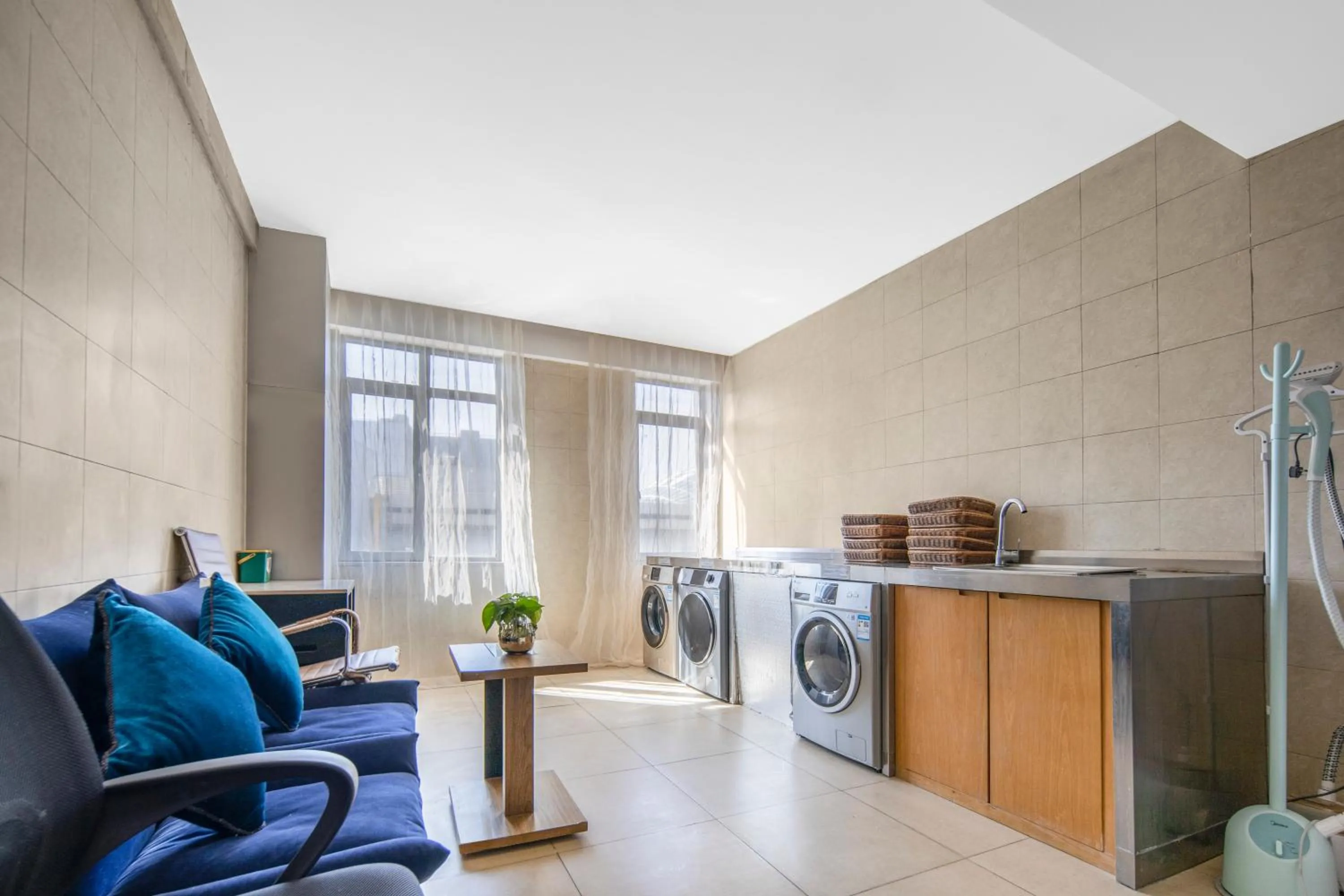 washing machine in Minimax Hotel Shanghai Songjiang