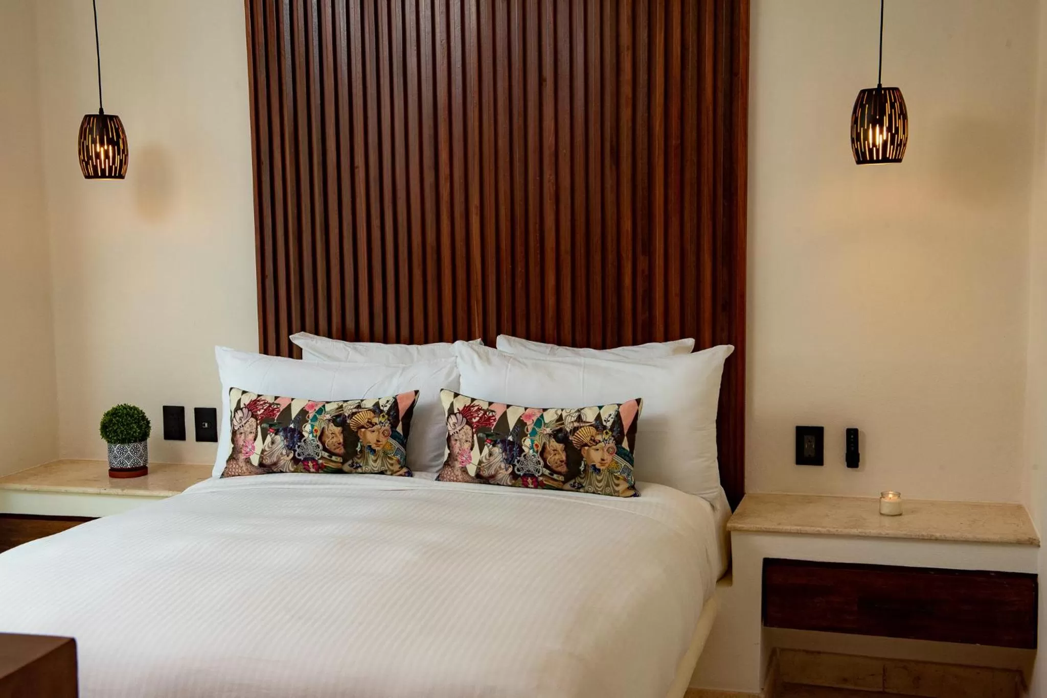 Bed in Maya Villa Condo Hotel and Beachclub