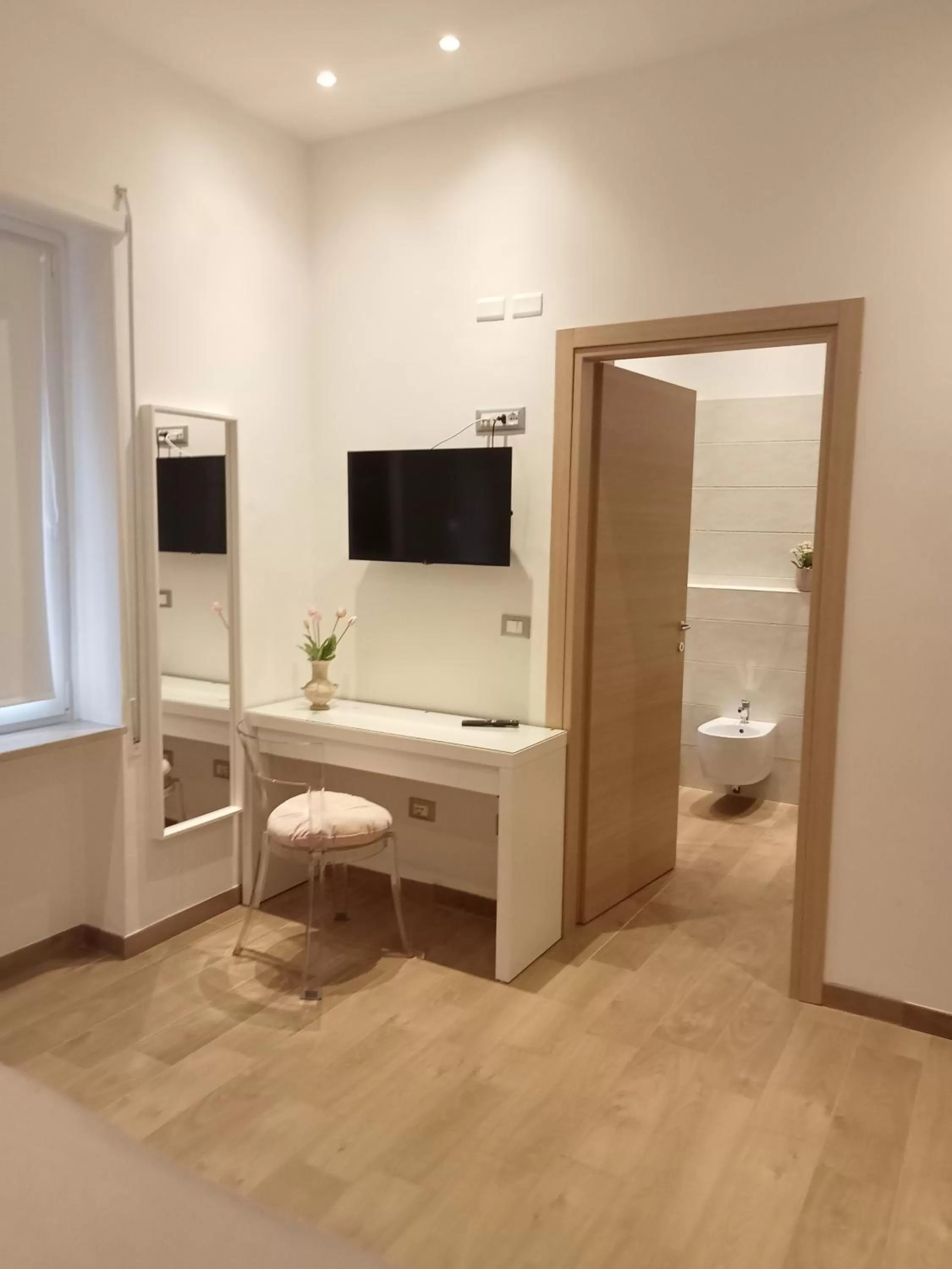 Shower in Hotel Porta Rivera