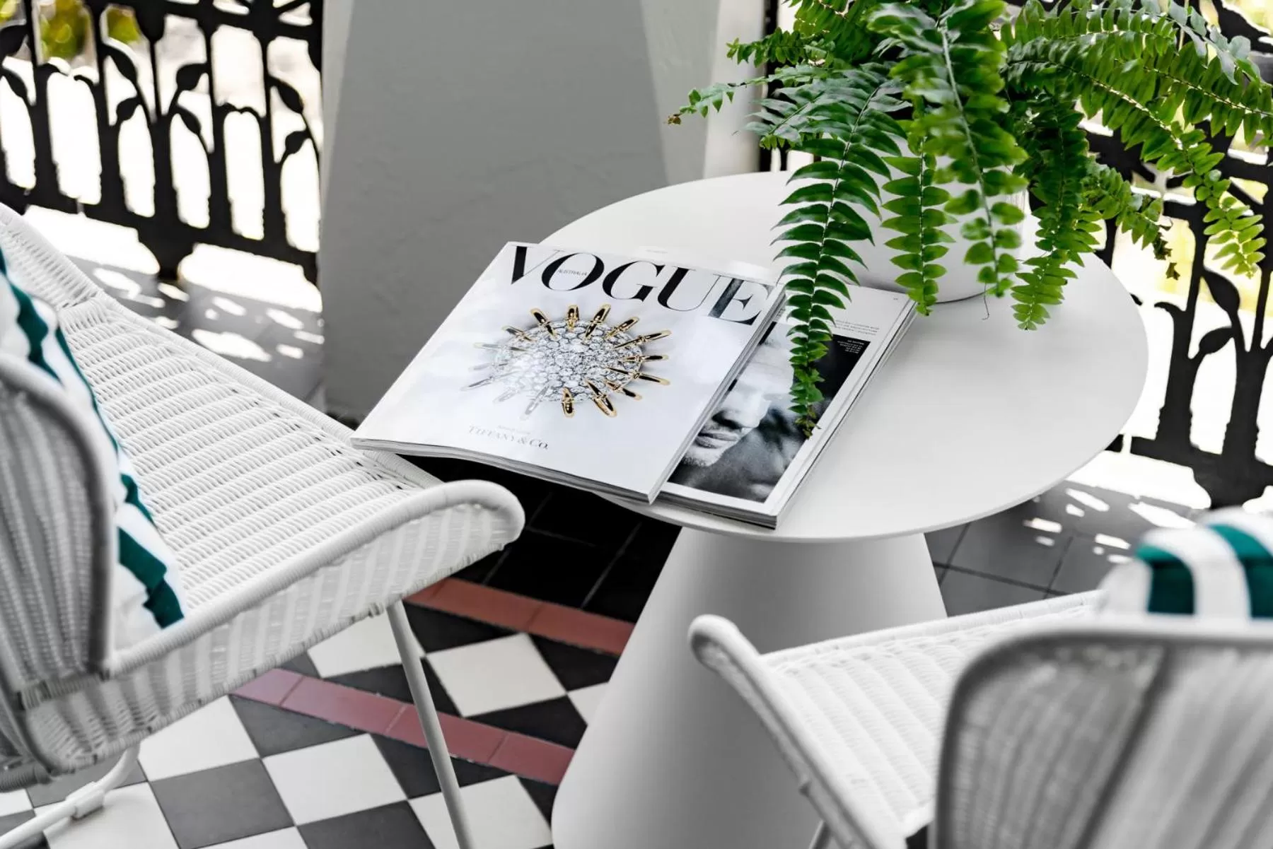 Property building in Hotel Challis Potts Point