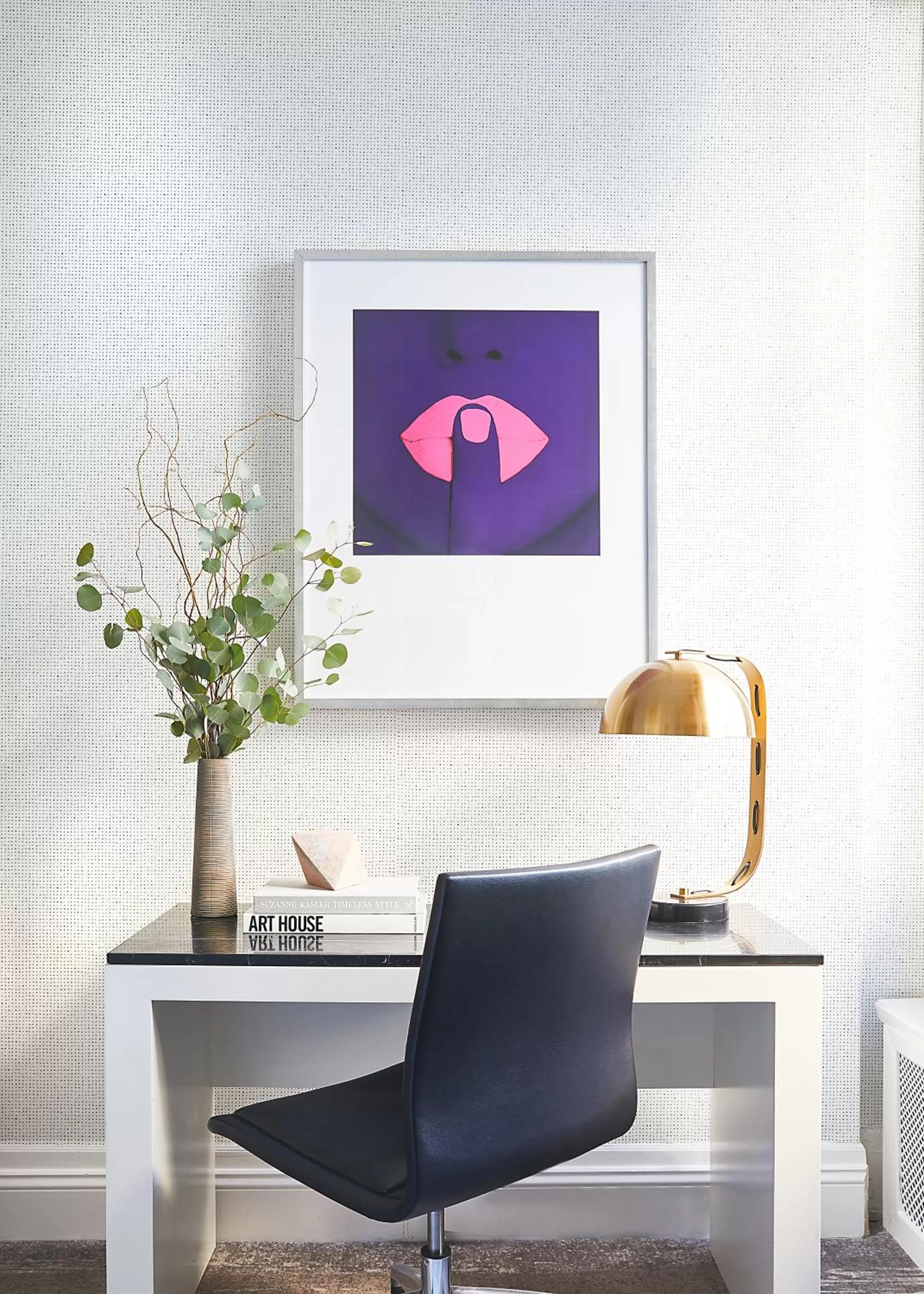 Decorative detail in Galleria Park Hotel