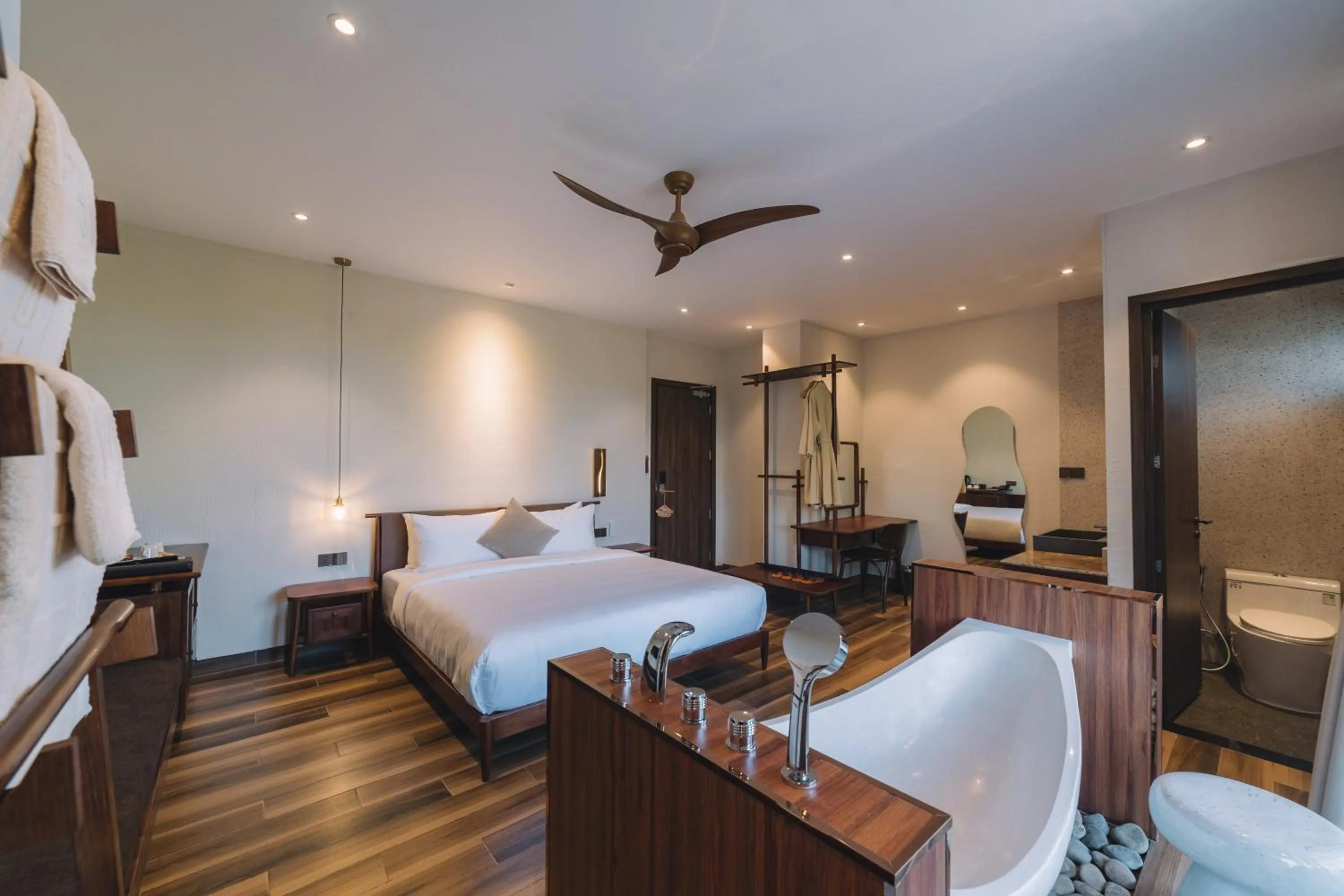 Photo of the whole room, Bed in Zen Valley Dalat