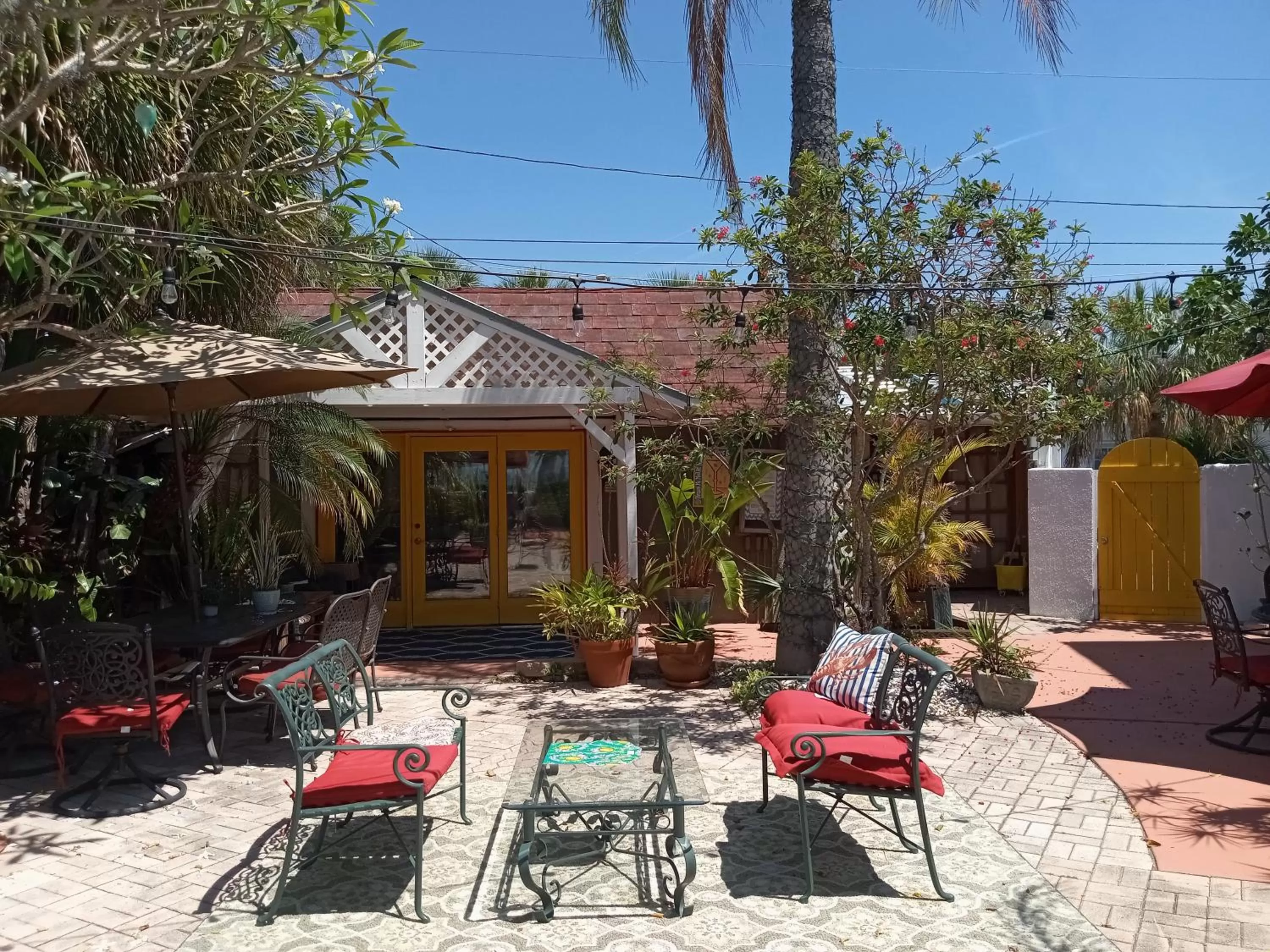 Day in Sea Breeze Manor Inn