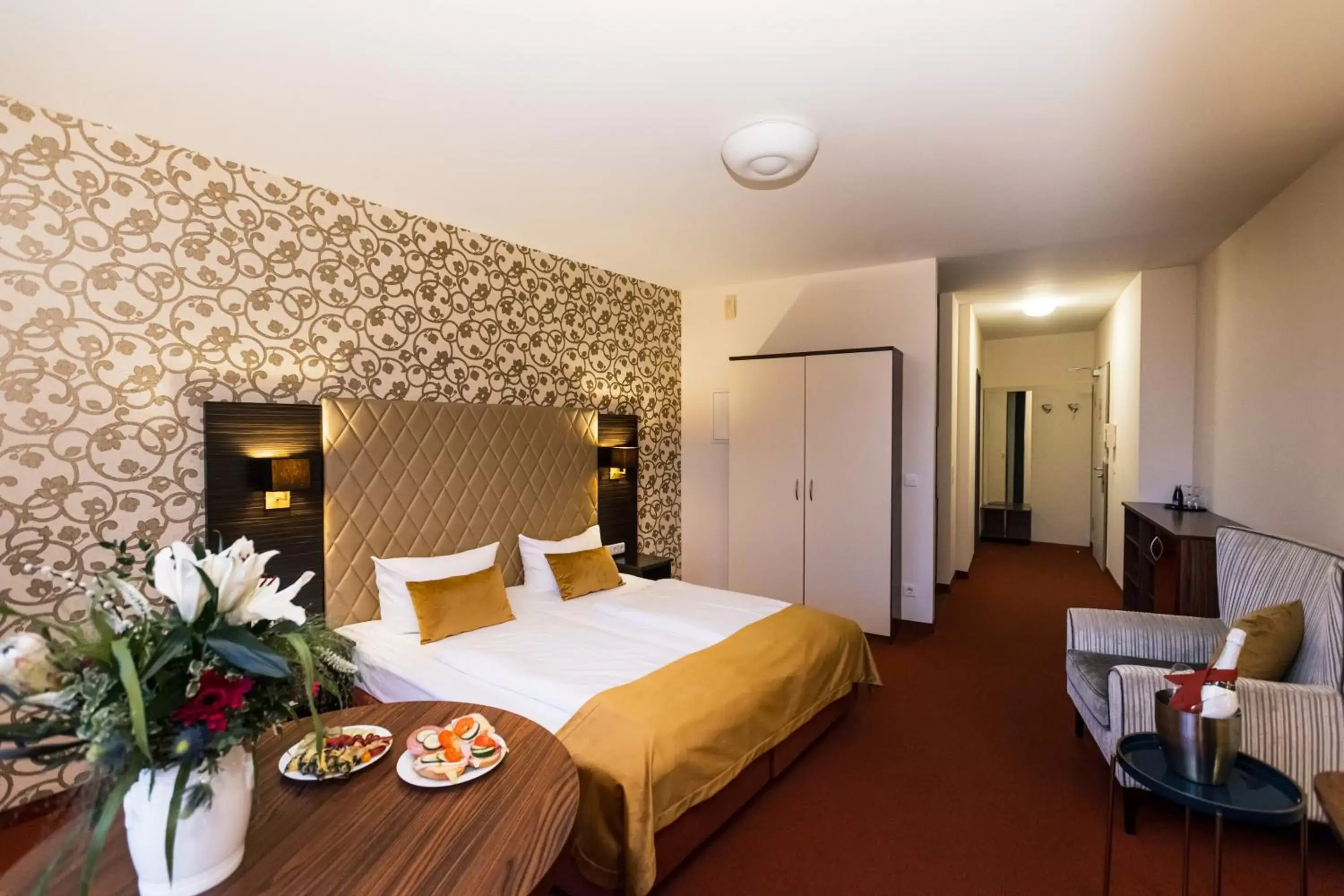 Business Double or Twin Room in Royal International Leipzig Business Double or Twin Room in Royal International Leipzig