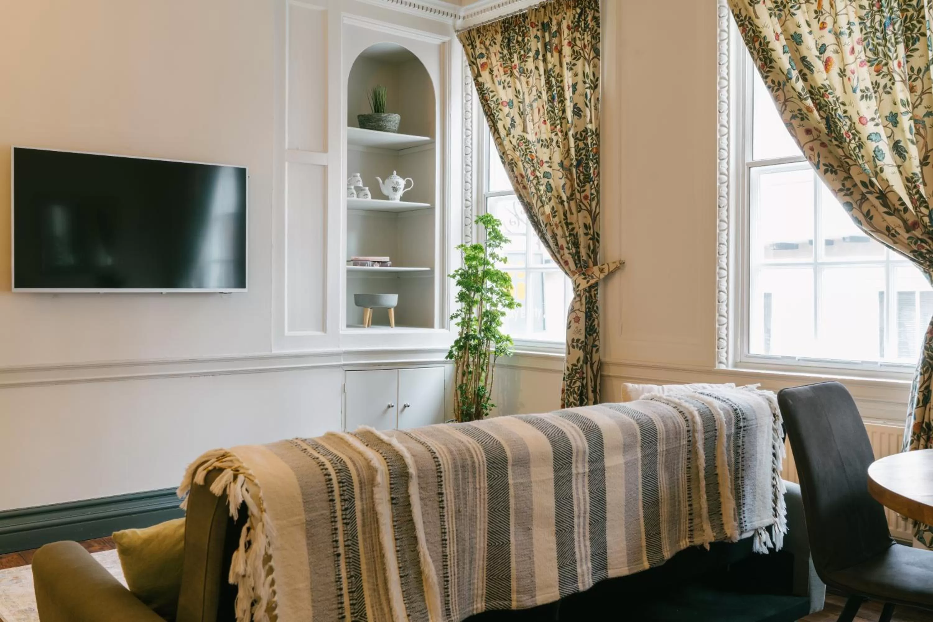 TV and multimedia, Bed in The Fort York