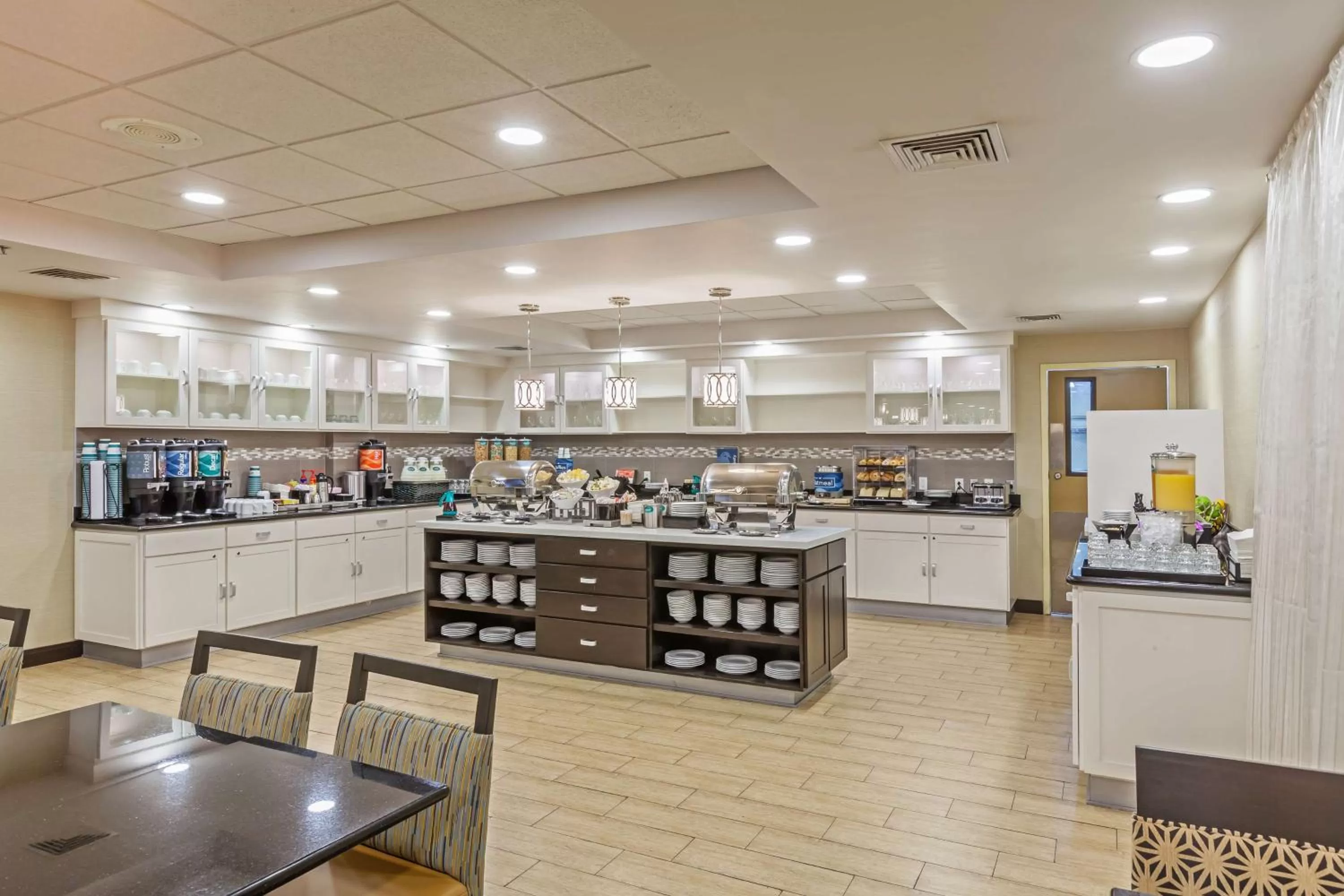 Restaurant/places to eat in Homewood Suites by Hilton Brownsville