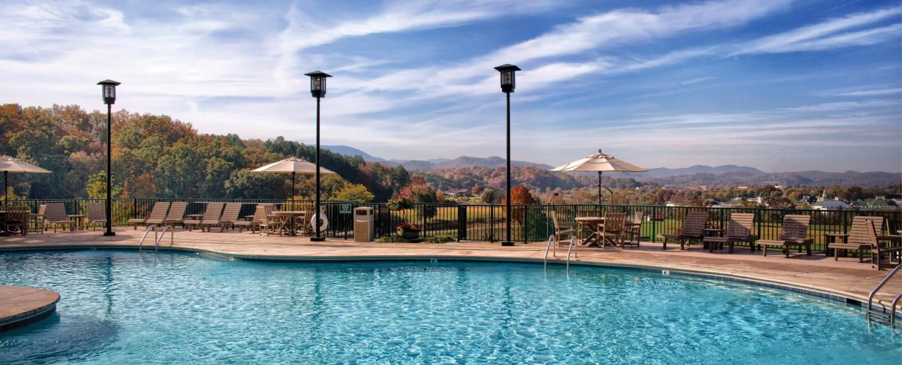 Swimming pool in Club Wyndham Smoky Mountains