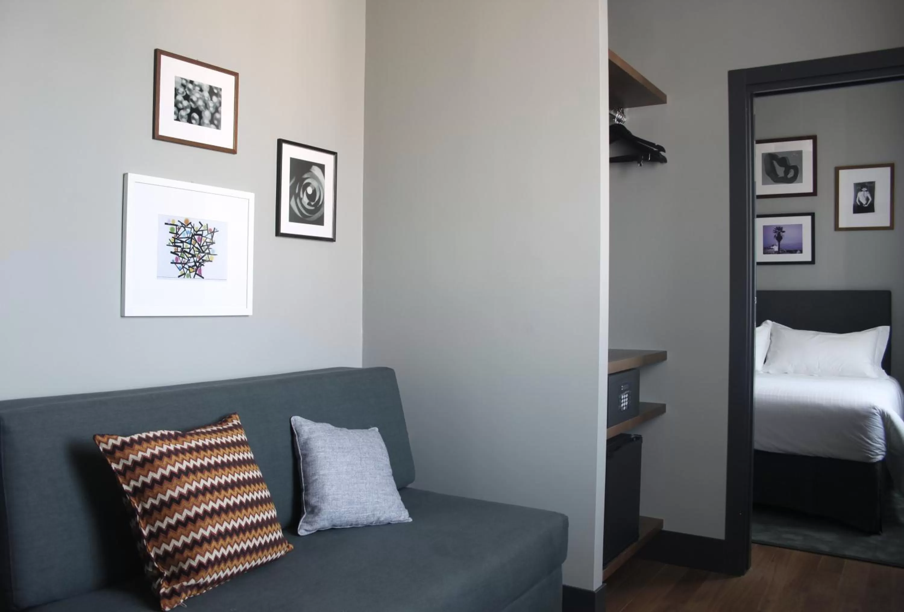 Living room, Bed in c-hotels Joy