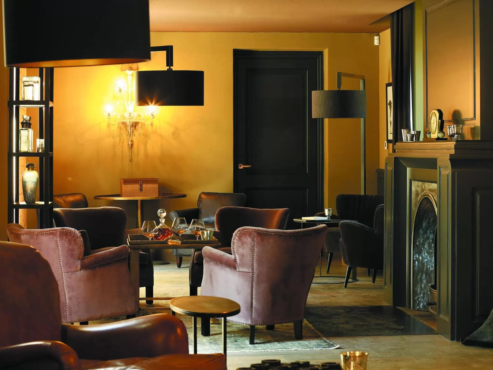 Communal lounge/ TV room in Domaine De Manville