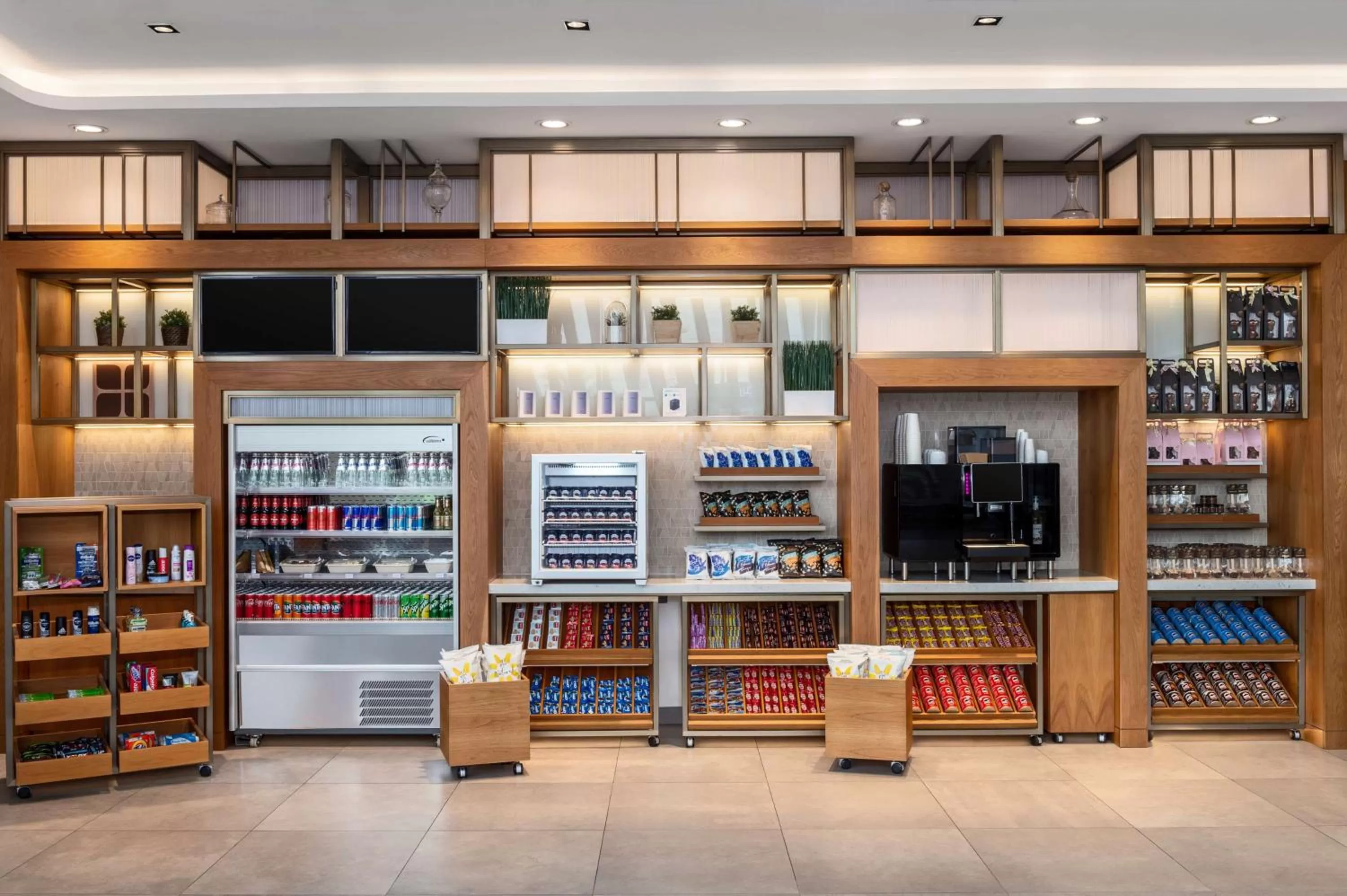 Restaurant/places to eat in Hilton Garden Inn Kuwait