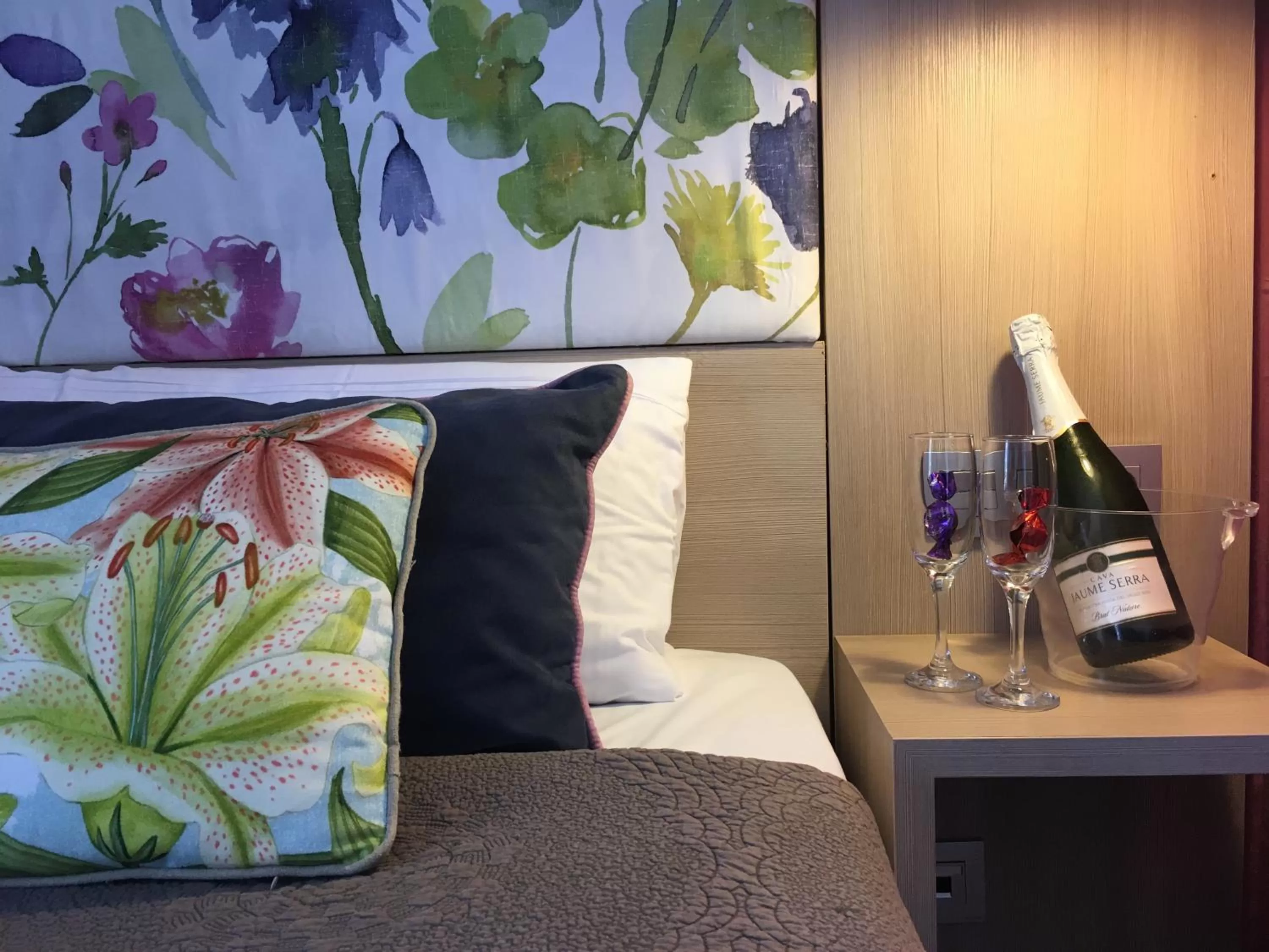 Bed in Hotel Ginebra